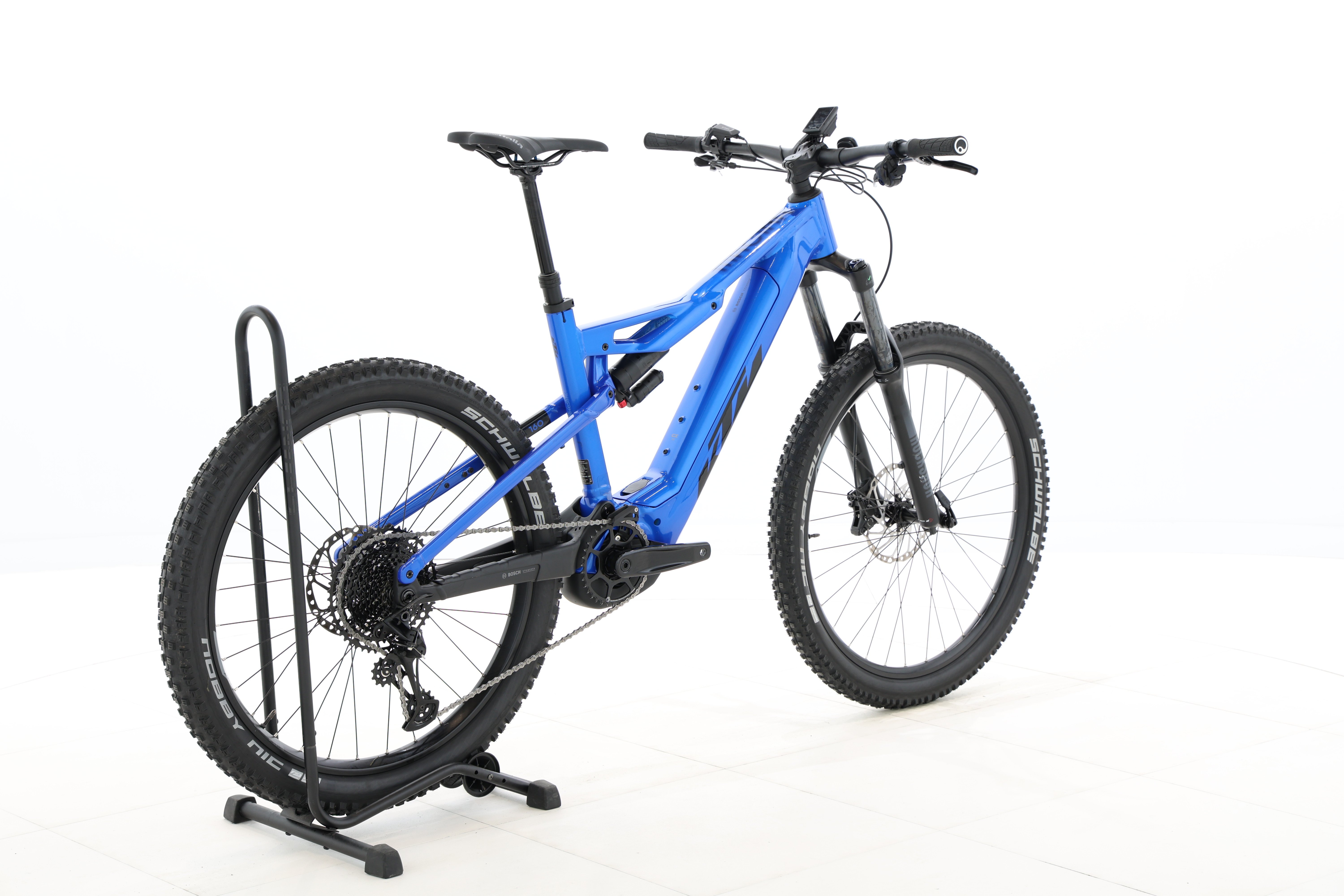 b053546d-3593-41c1-8867-7421c5f71513