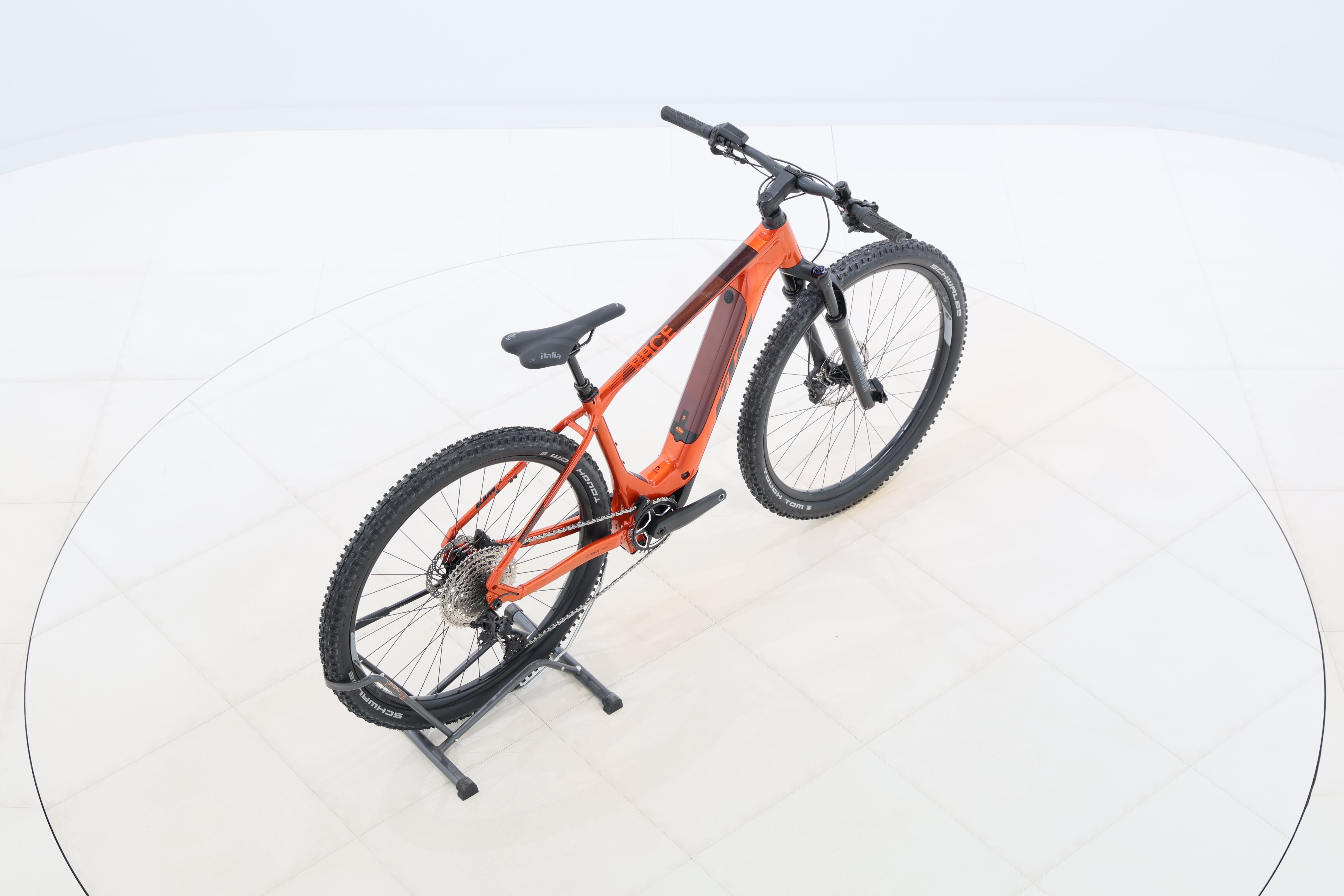 c1ff7ebf-4f16-4e96-8ff7-e9964b38021a