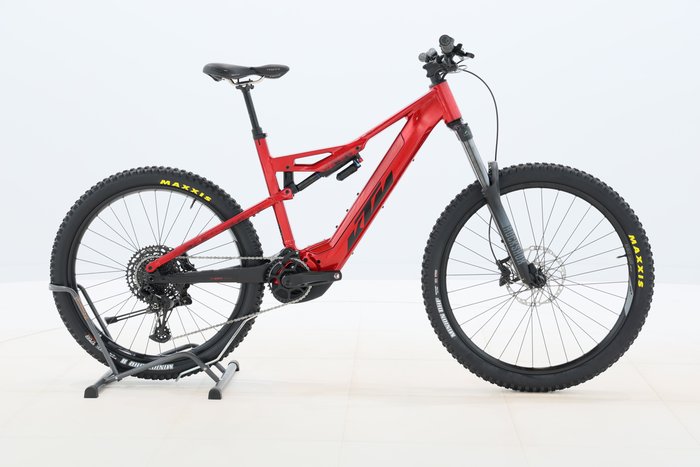 KTM MACINA KAPOHO 7973 2022