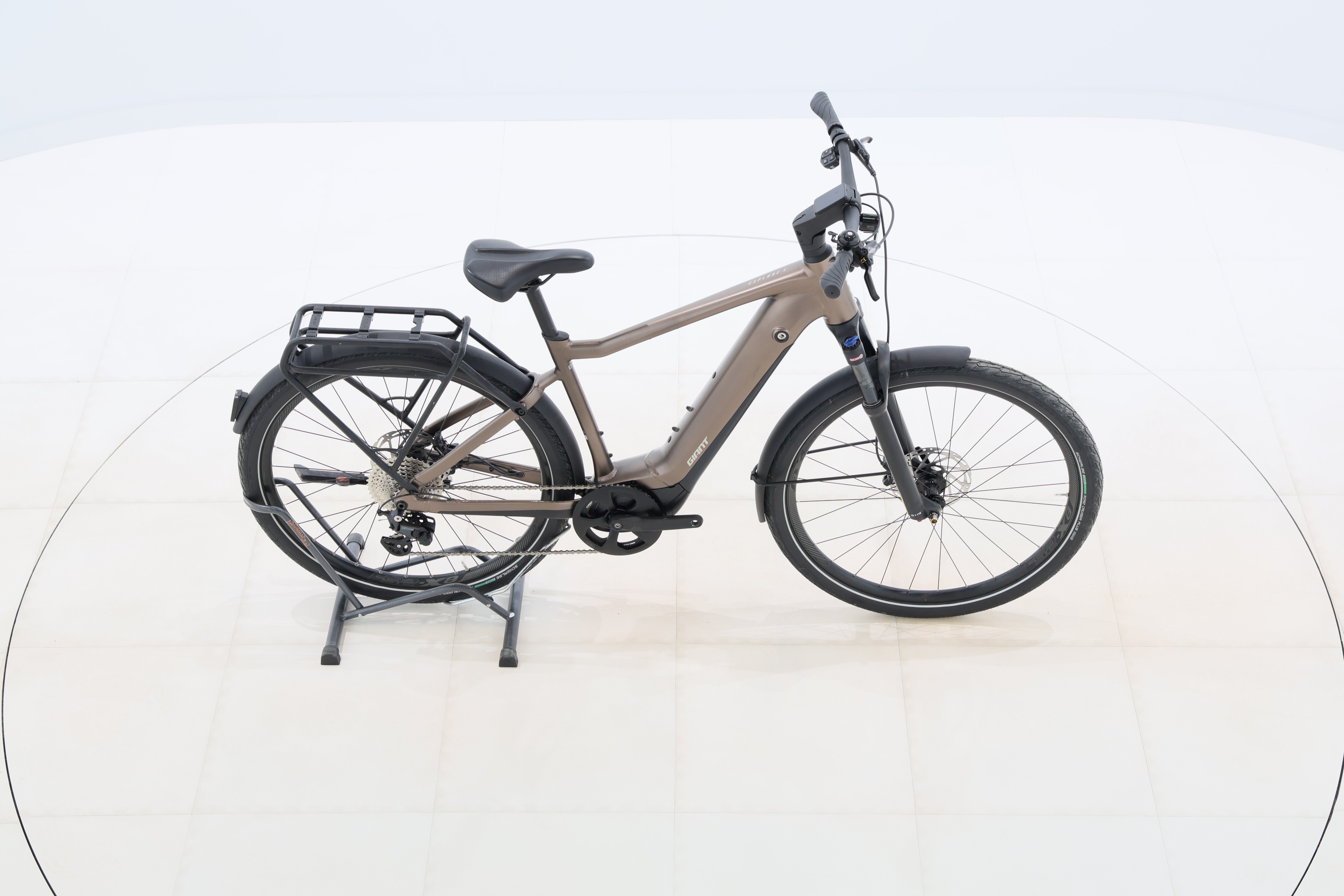 f8d18bdb-0331-4cd2-9c63-46391a56e816