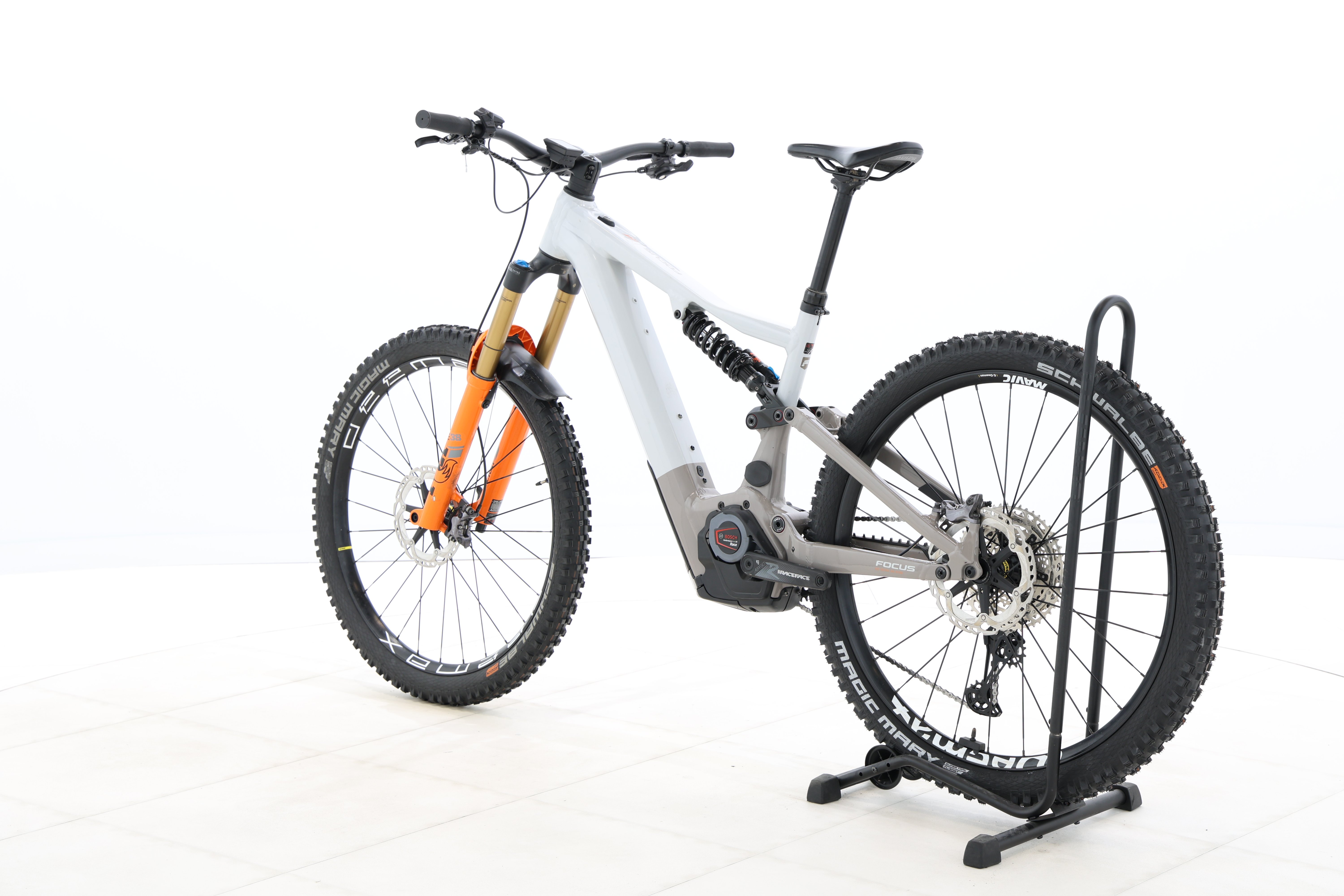 b926aa0f-ced4-4fbf-9fde-43a5b5cc942c