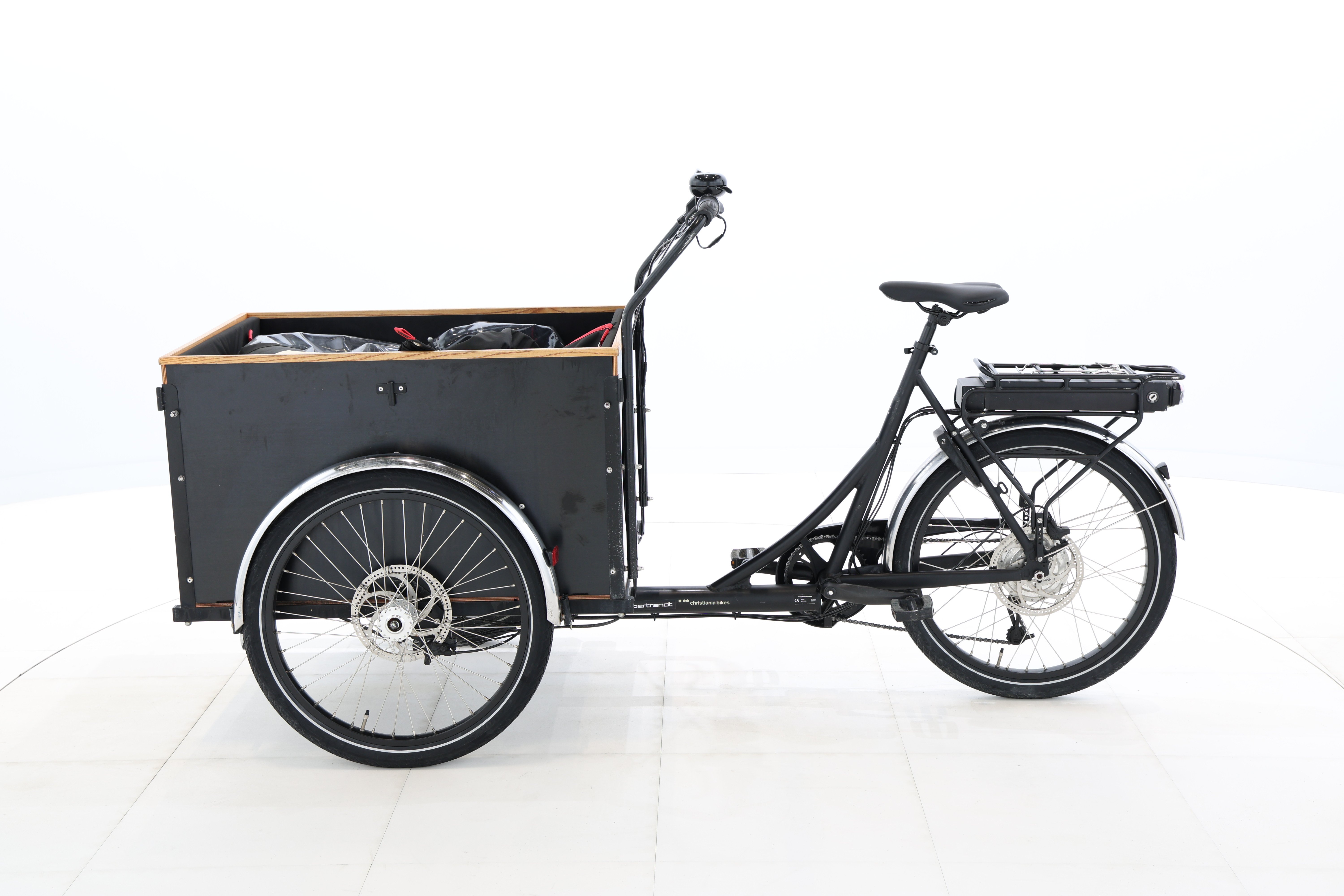 74752428-f3b1-4010-bee9-a2be63158de7