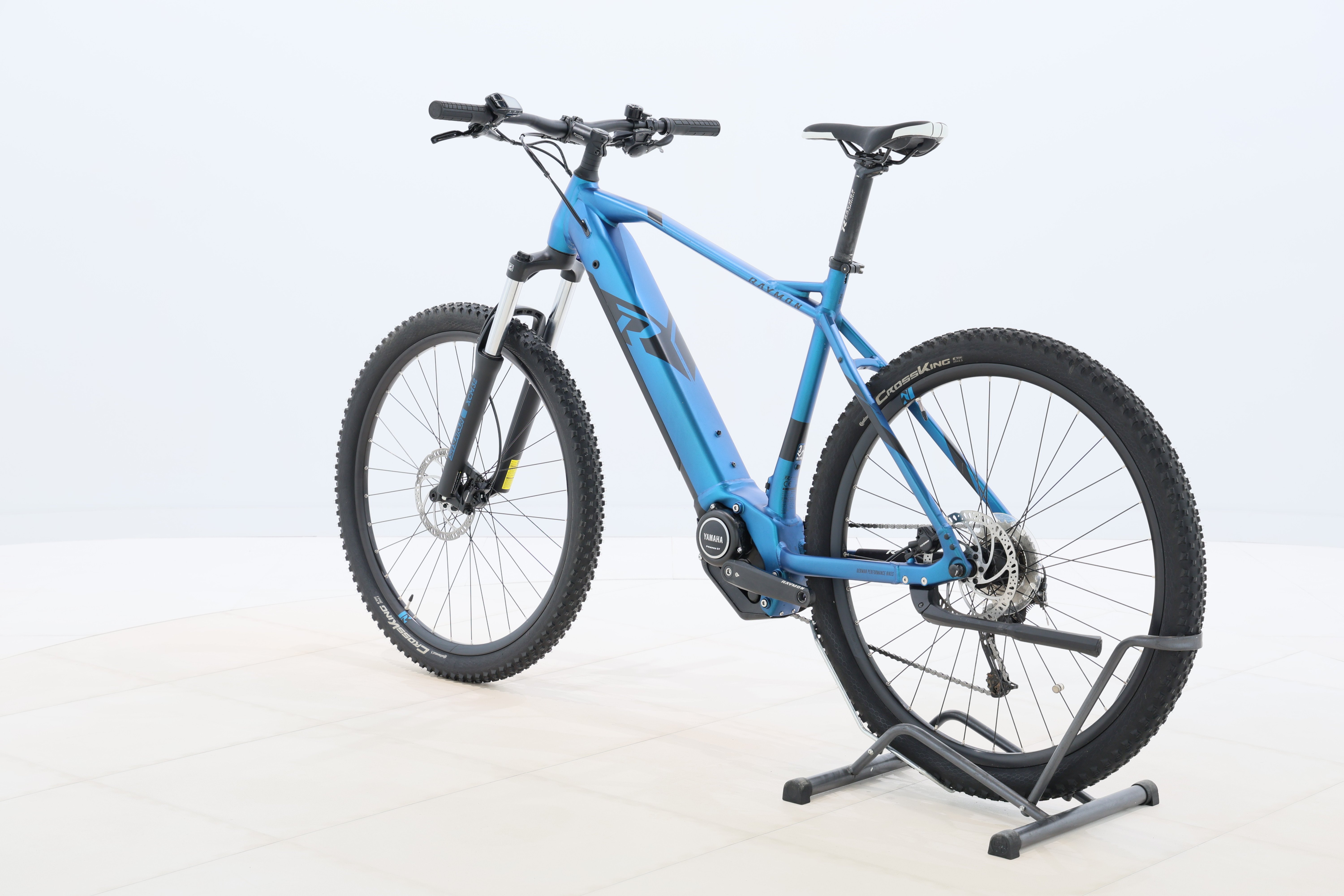 f2923389-5188-47f4-9046-759b29cd8de3