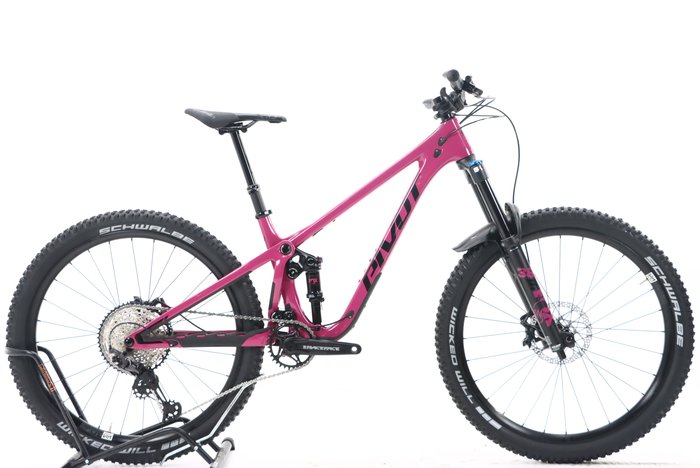 Pivot Shadowcat 2024