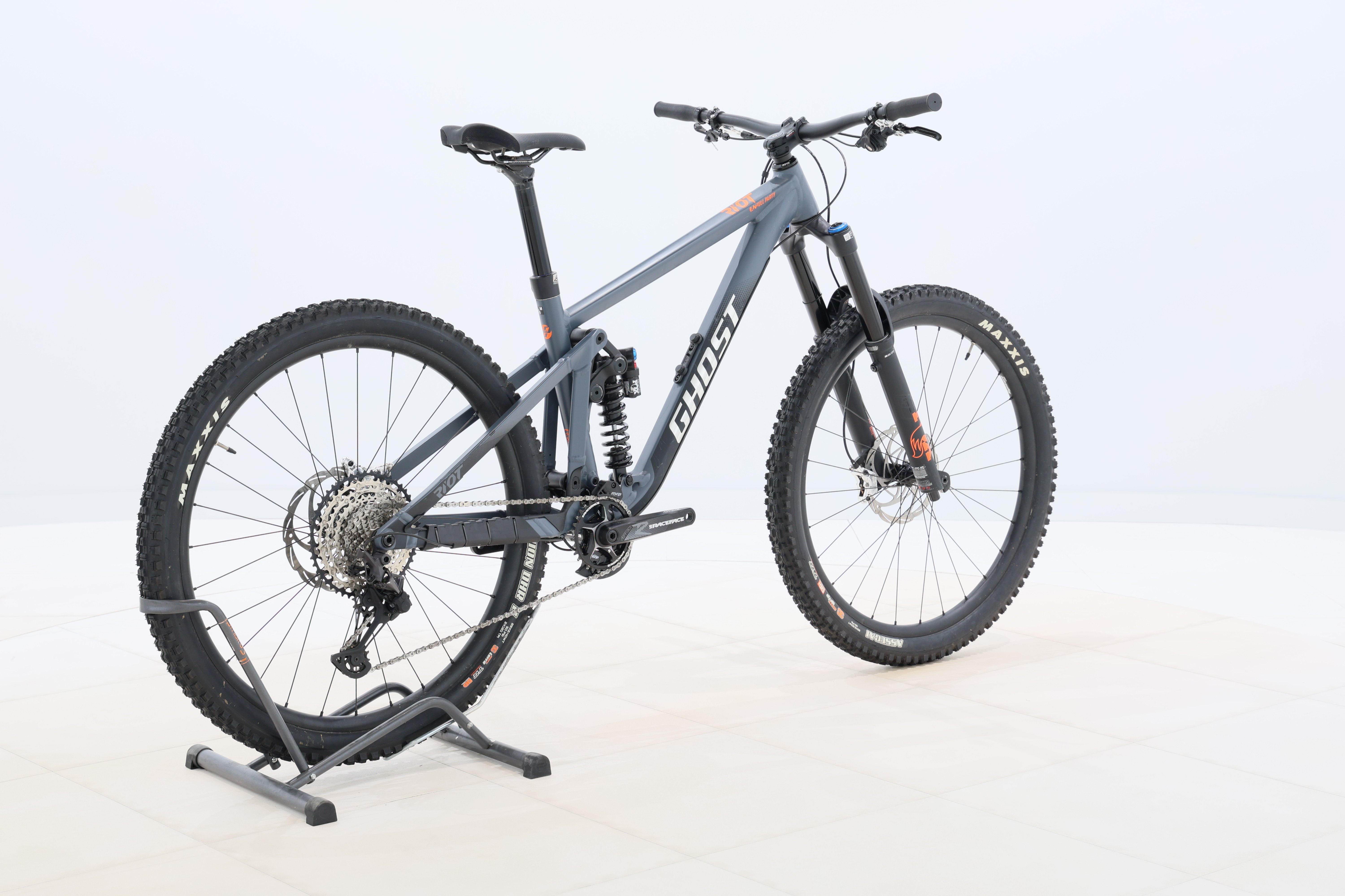 f4a1708f-d473-472d-a93f-e787af6eb90e