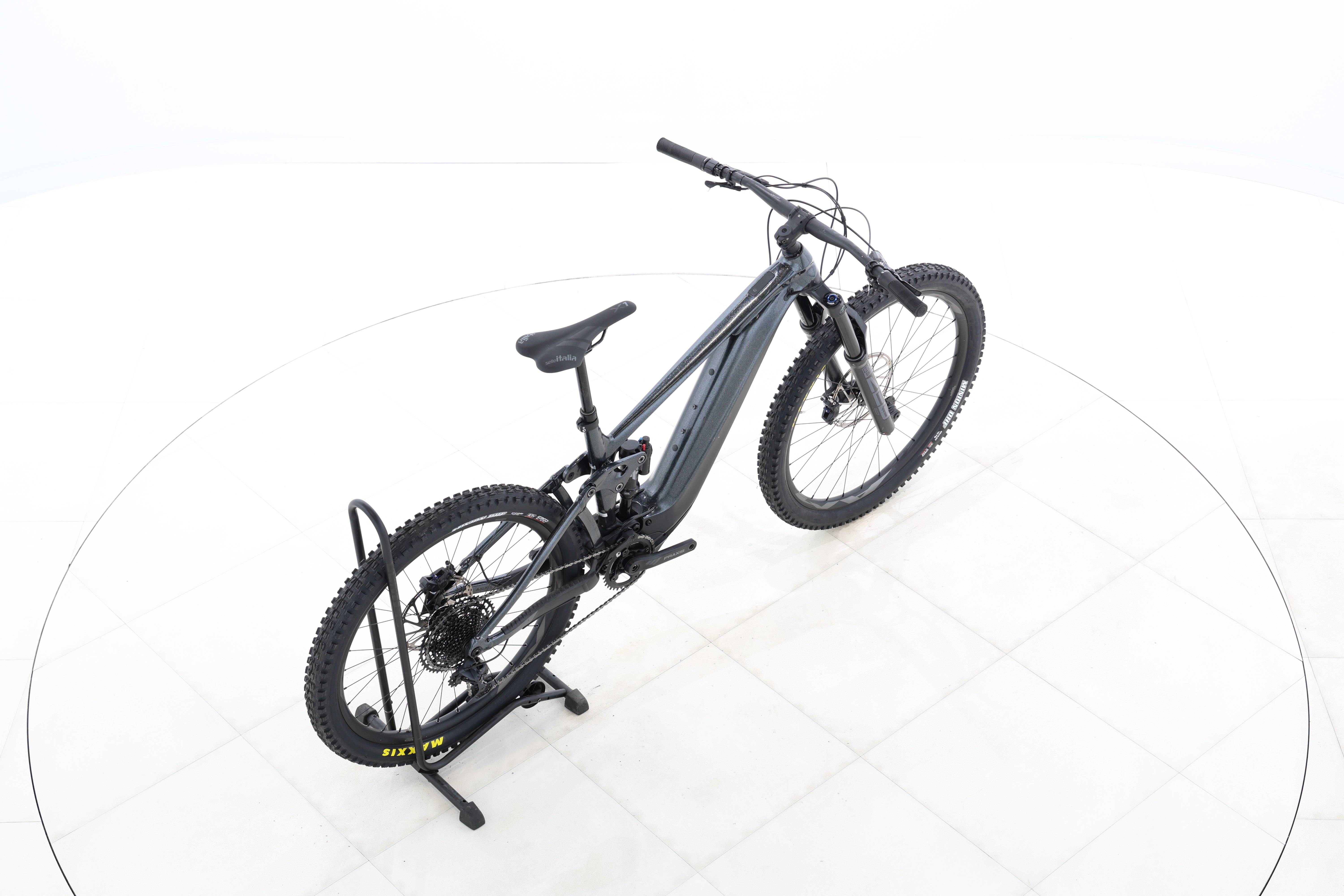 49dd0b42-7064-4179-9941-c94196d5e915