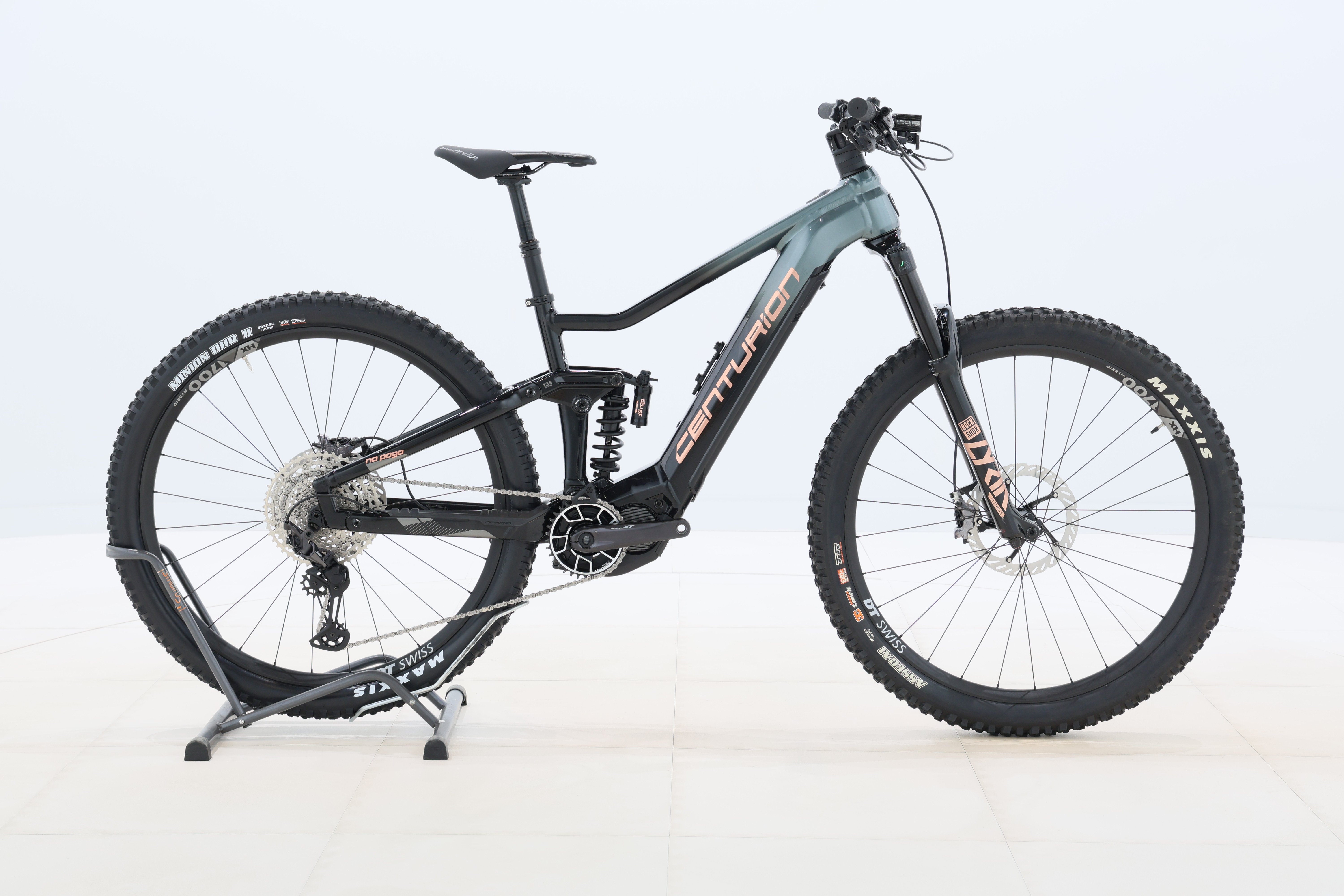 d0915d40-77dc-4414-b217-3ba7e63f5461