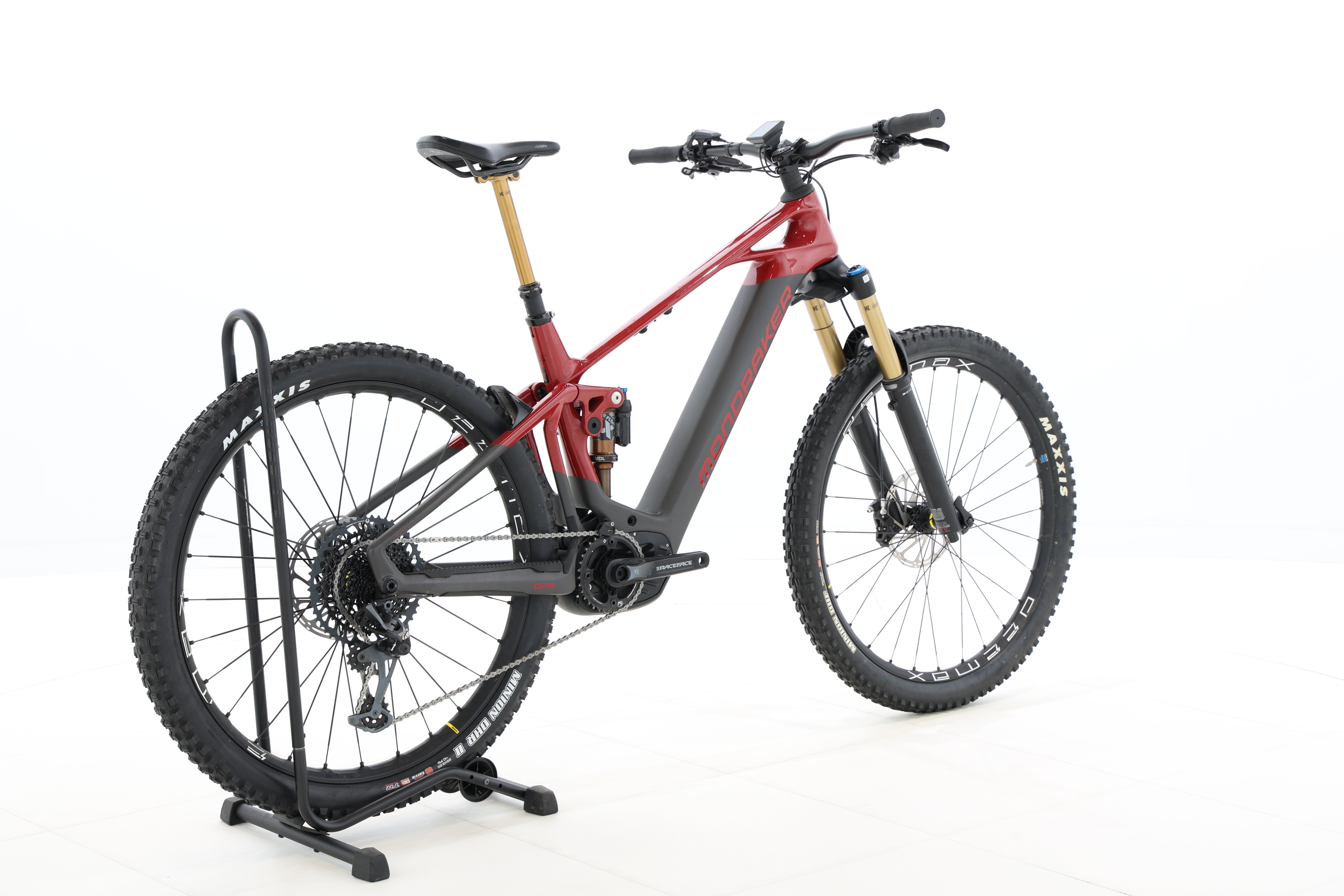 a67abd27-7396-4ae1-9d7c-30c91fdd0d3f