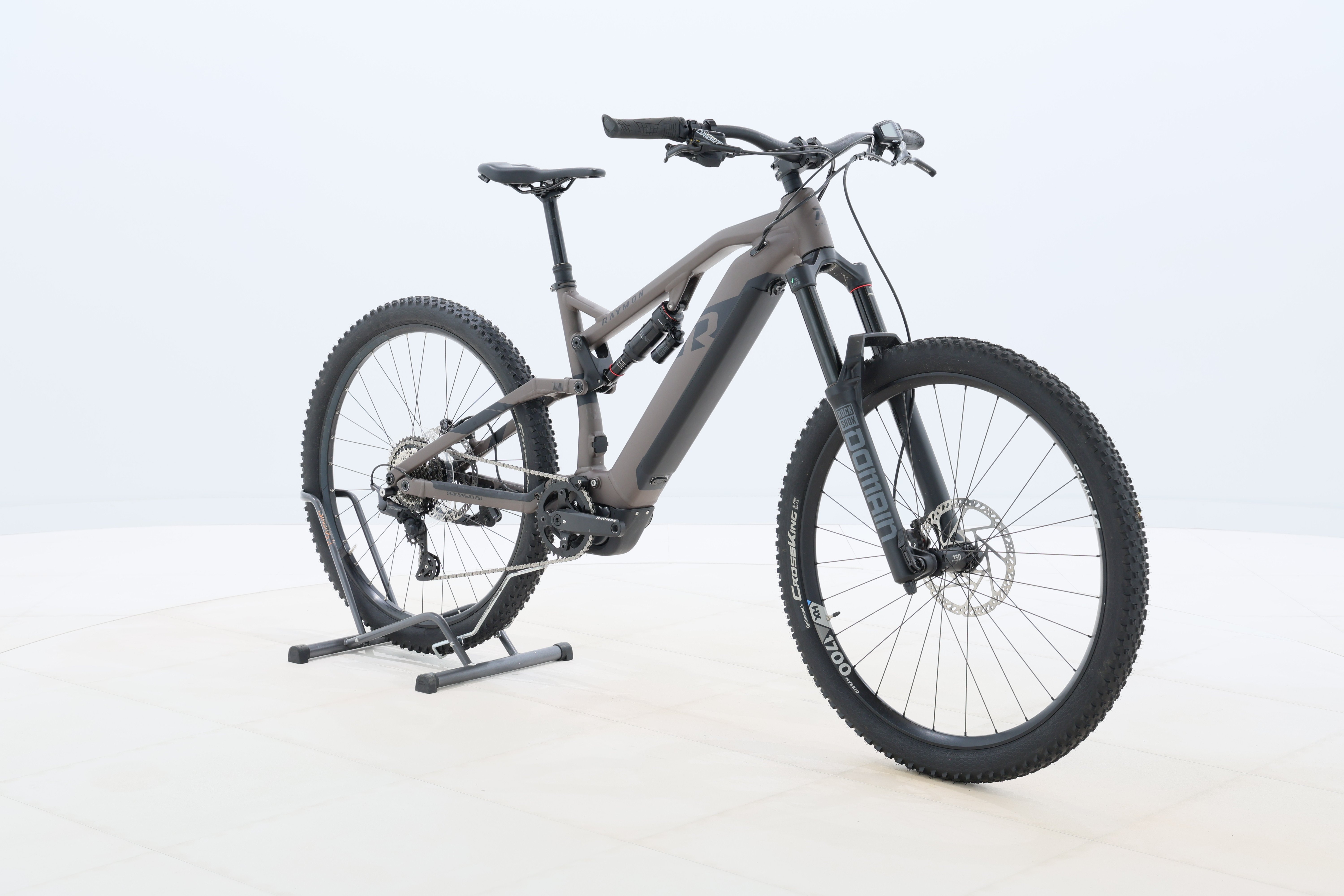 0d2a3abd-fed4-42c2-943a-c4361a82dc18