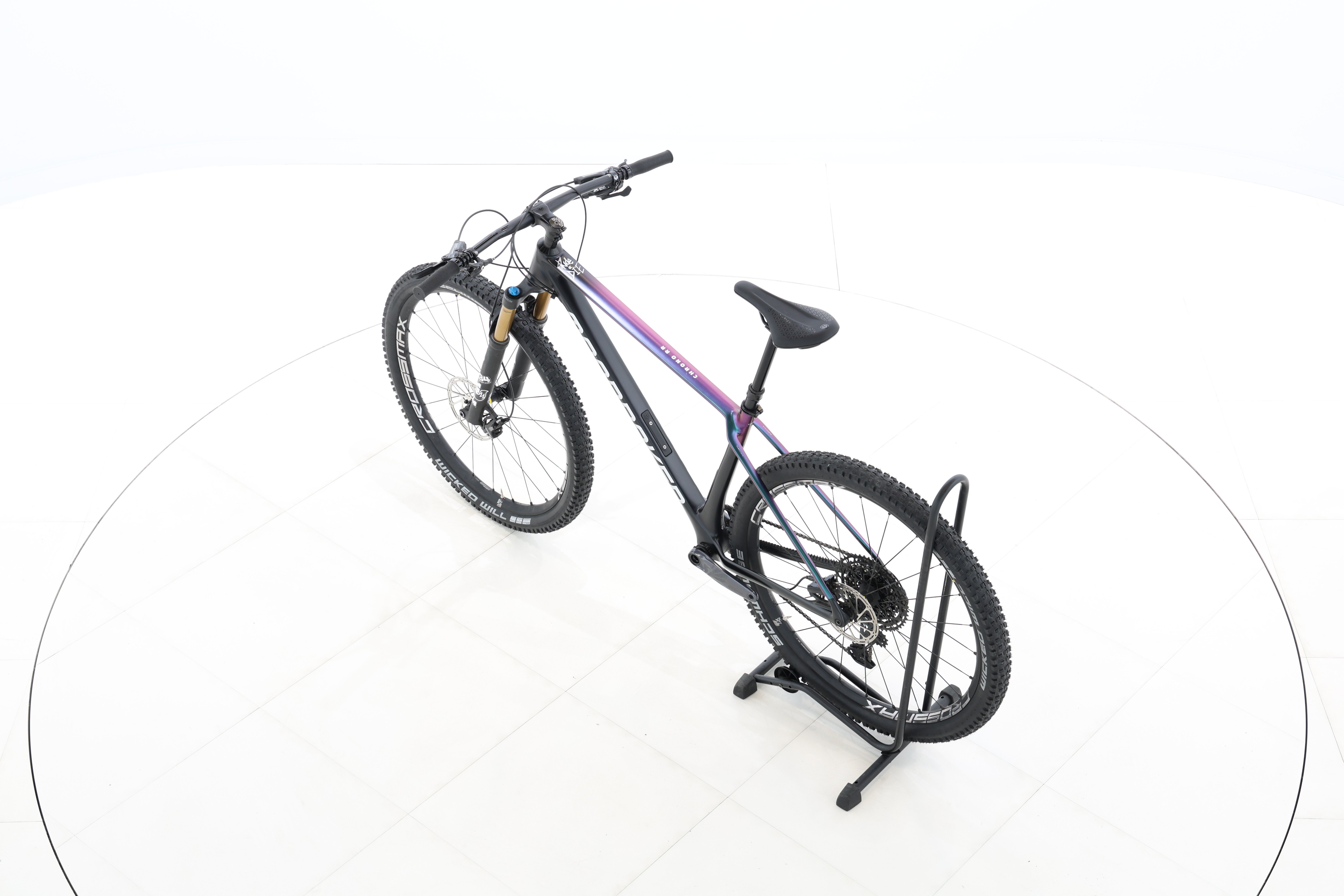 5c266bca-fe95-45d8-8dde-b391348ffd0c