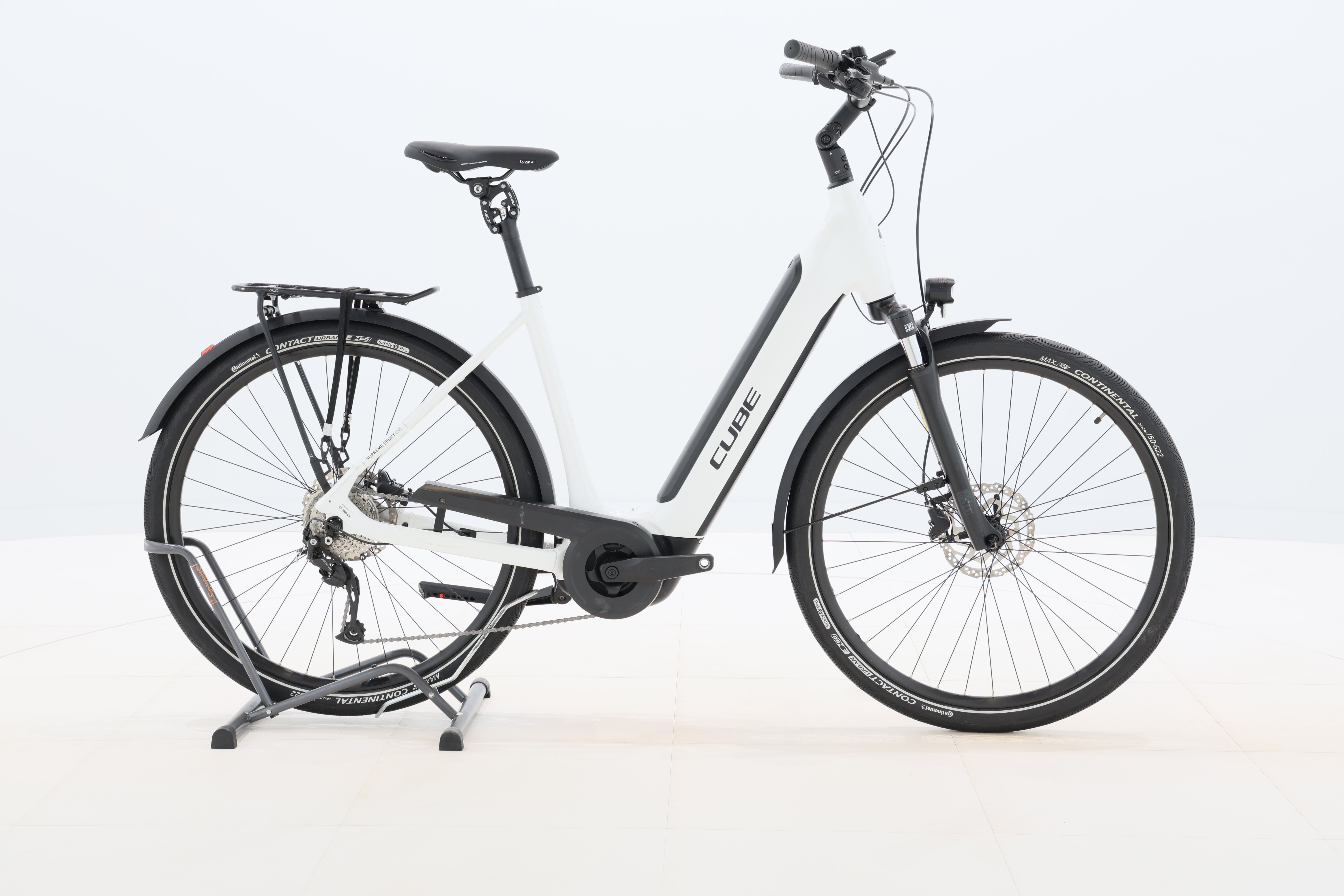 8f48c4d3-4820-4b41-b2fe-9b3e0baa0642