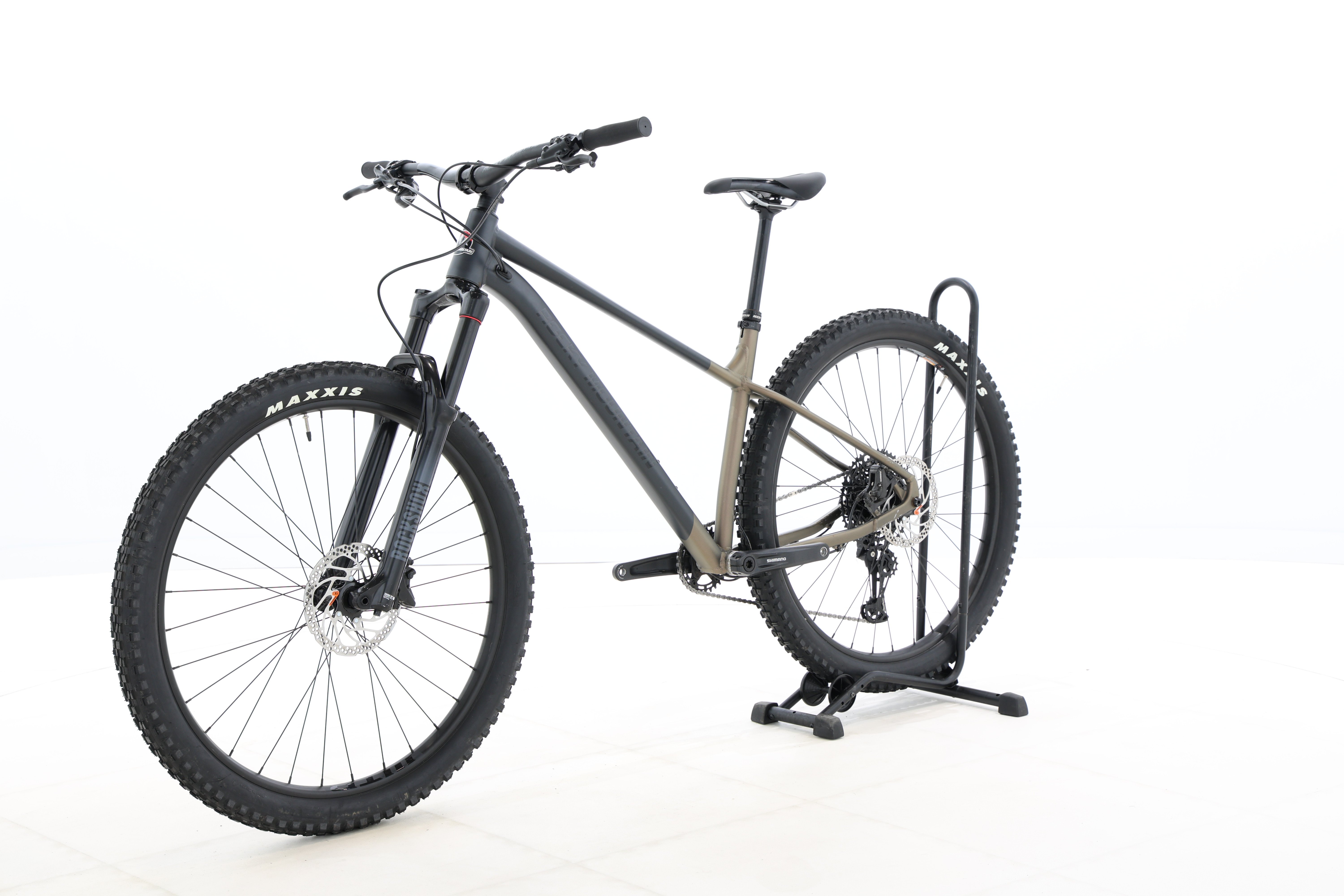 e6de18a3-0c19-40f6-9482-b94c211f0fb6