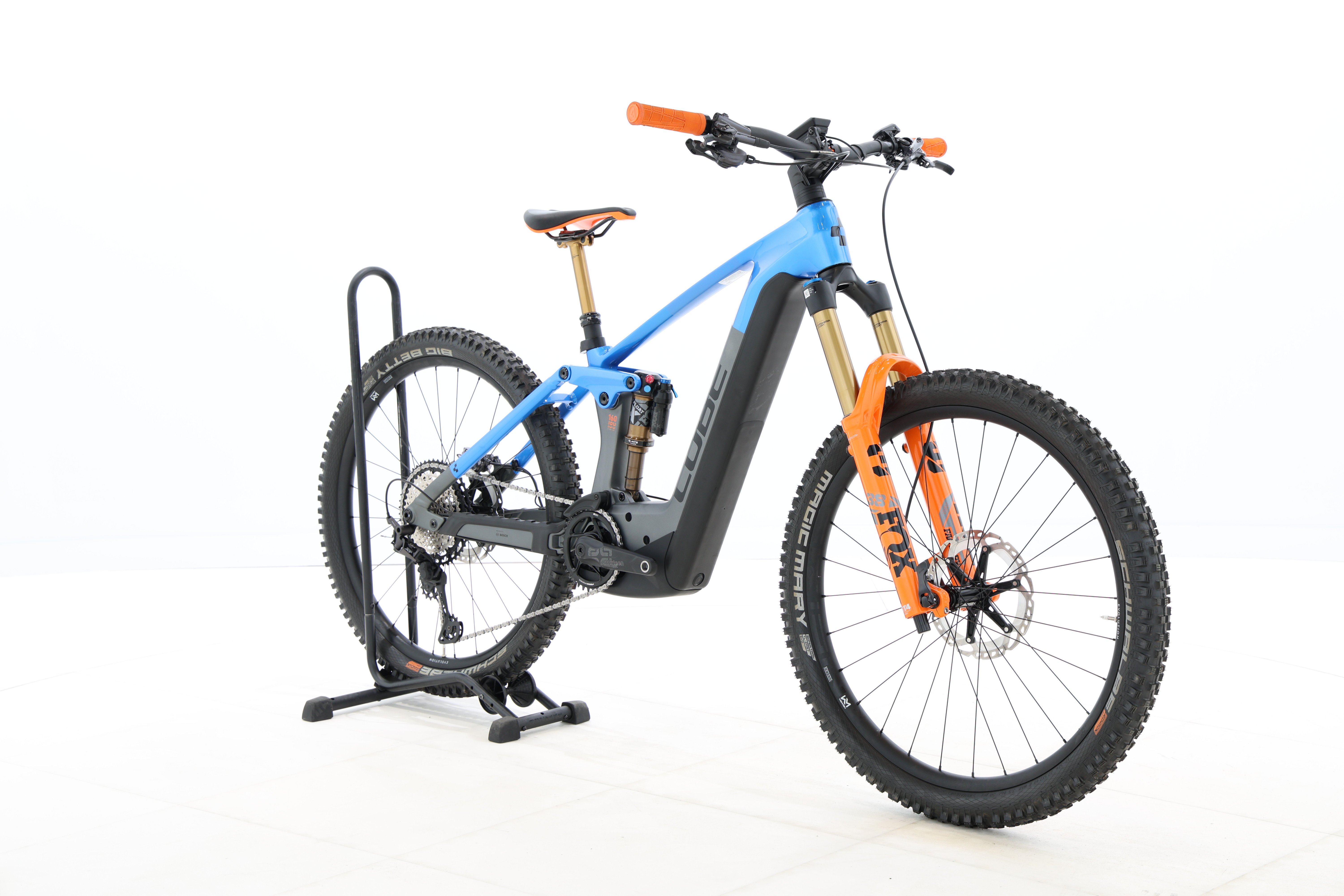 b3664a8e-fbd9-4689-a5e5-35ba9d7533e7