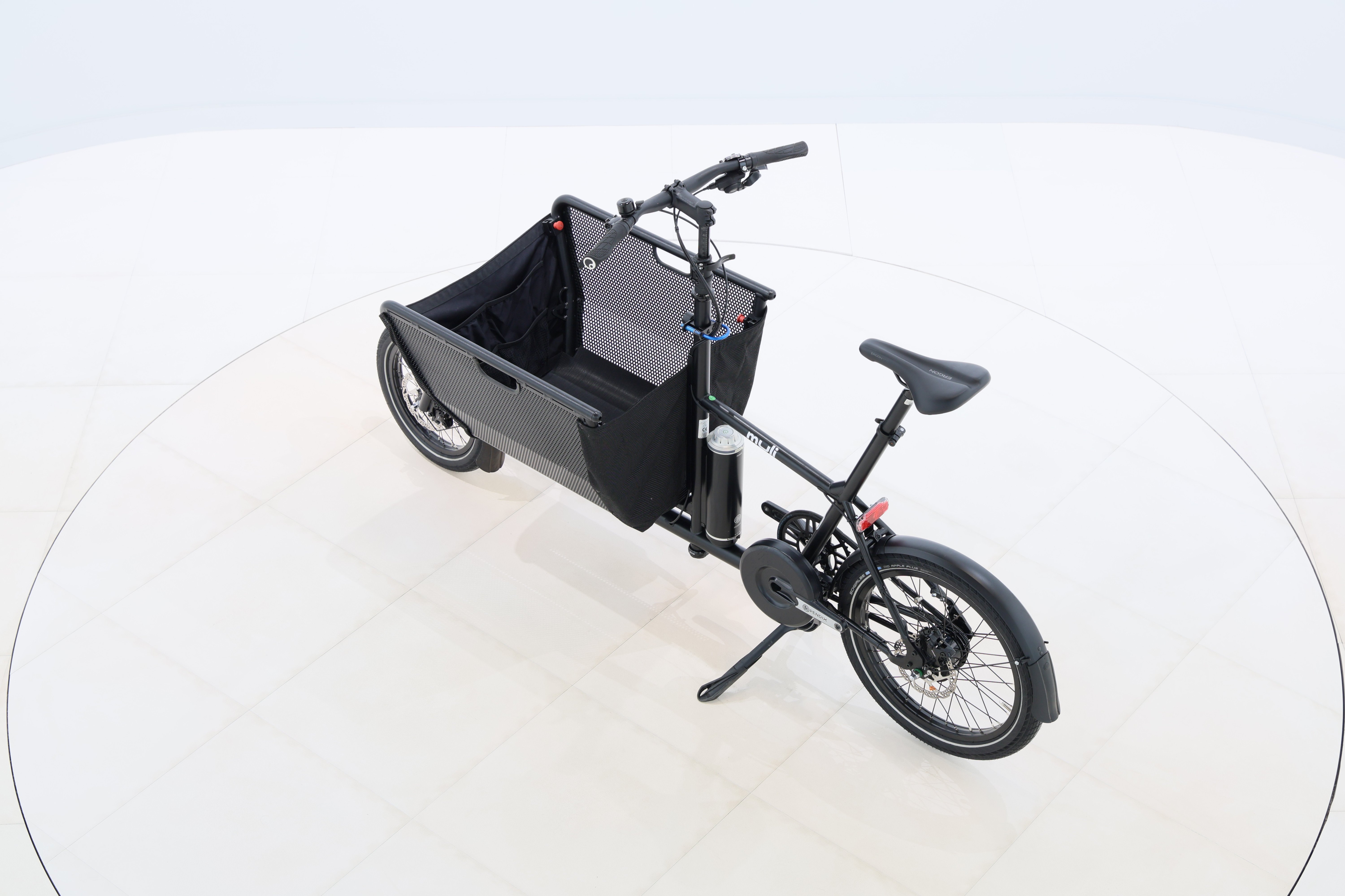 3a486b58-97d1-4cc9-8570-f8b4fd33b106