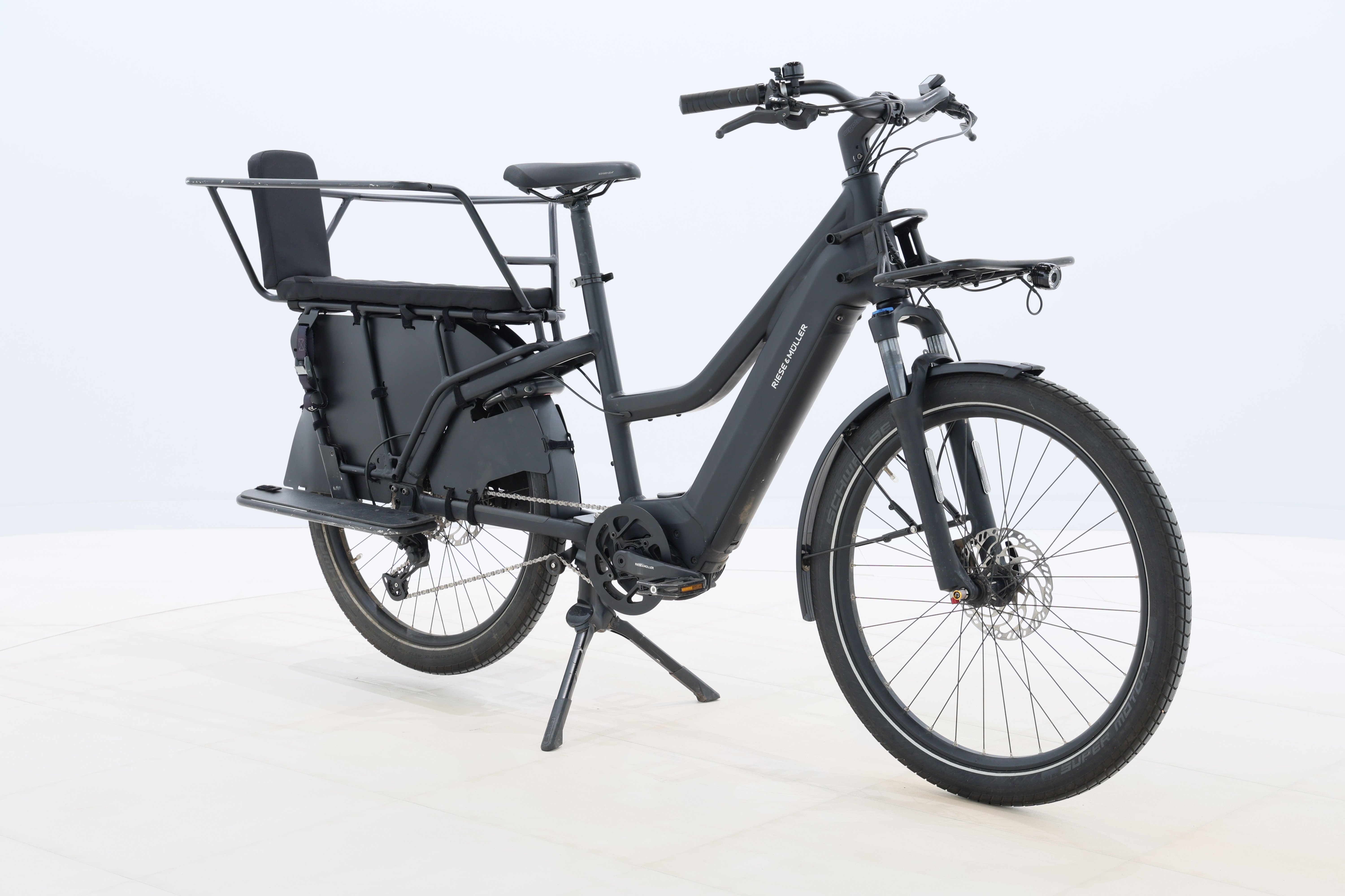 c67aa639-b965-4866-a8c1-35ffd6332072