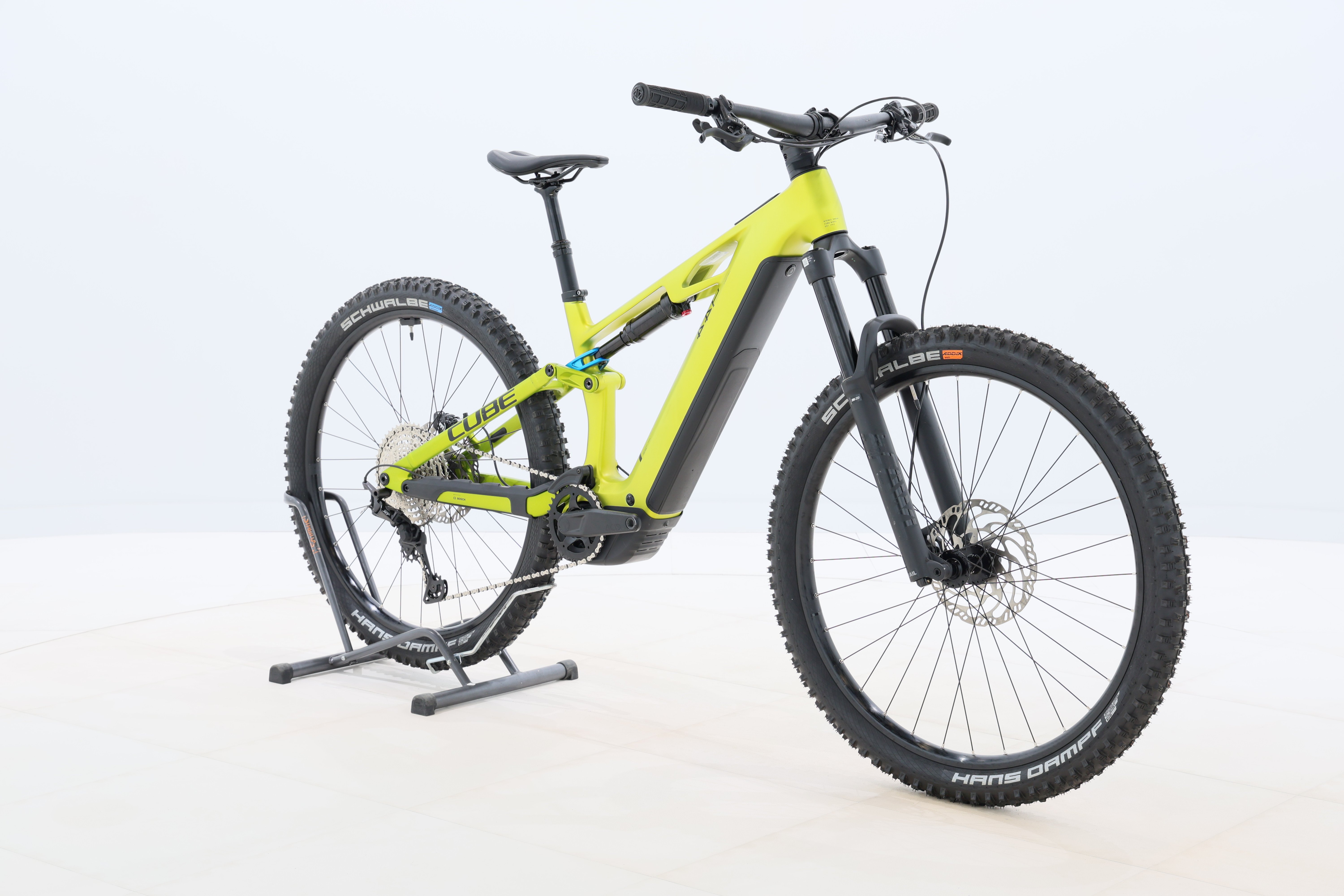 aeb23656-6f4a-464f-85f6-612846ace7dc