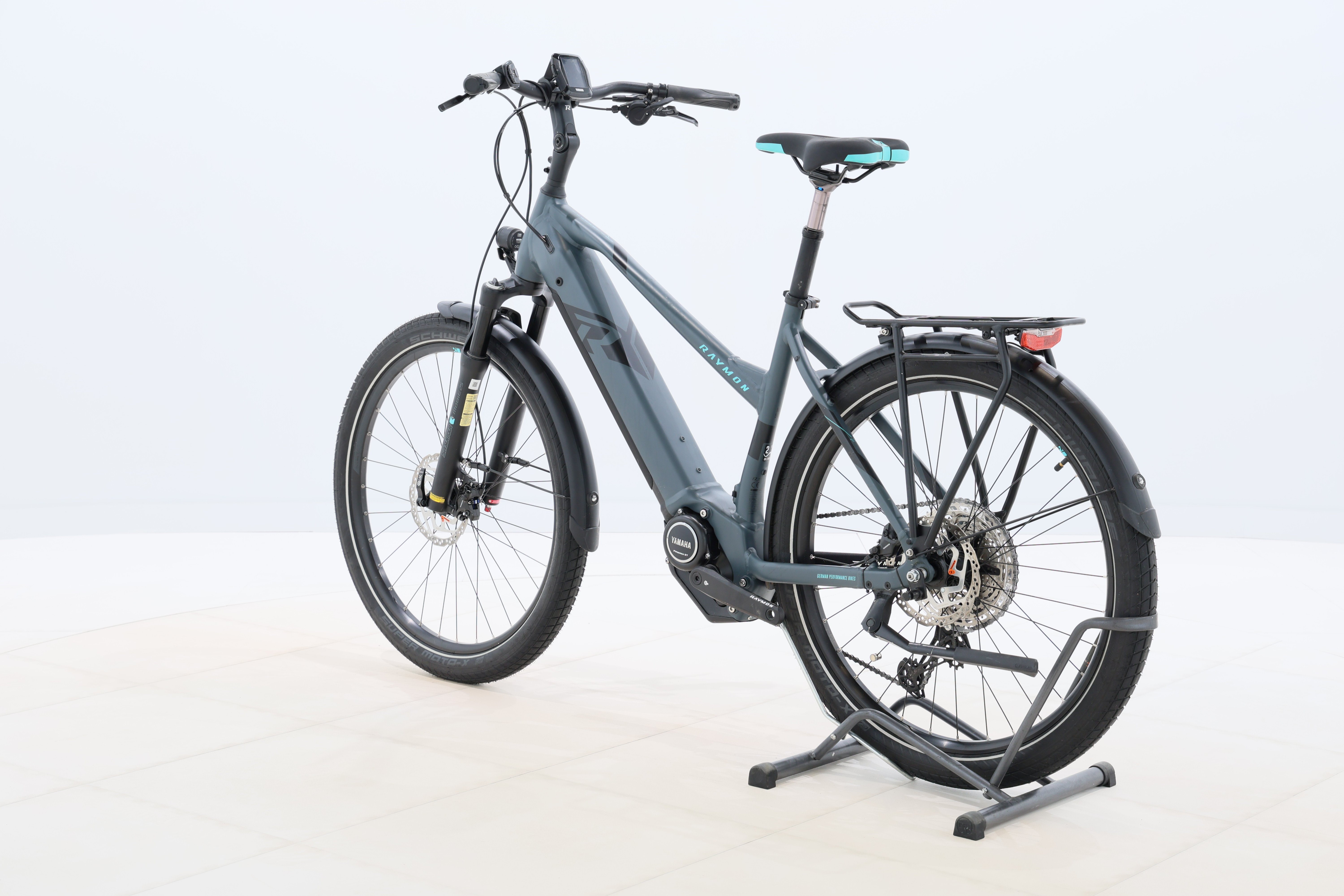 97beda43-d66a-486a-ae15-b6a853cf9f9b