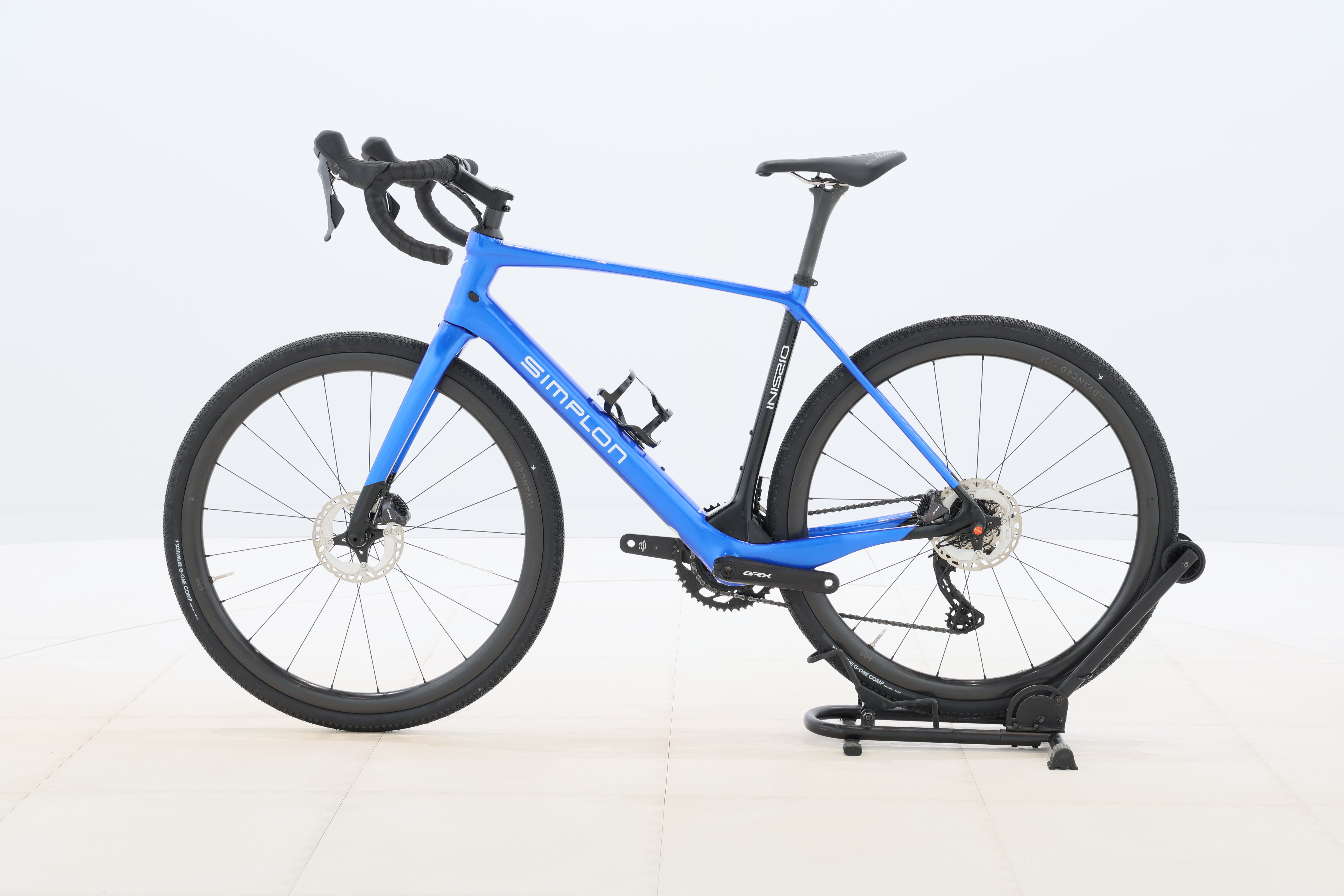 b6f690a5-ed70-42e5-9c44-6f6de089f664