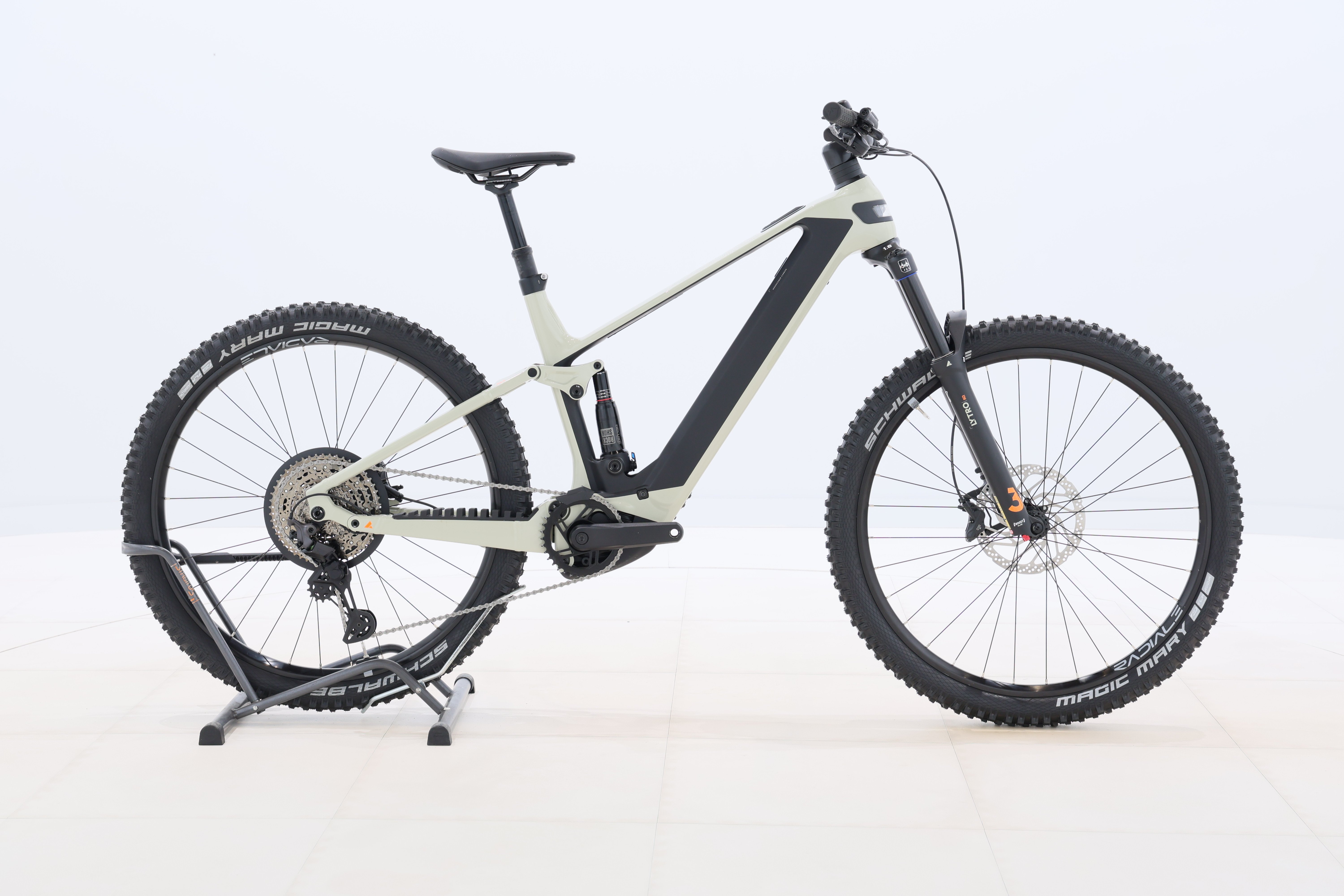 e6672654-8224-4912-ac19-cfa377001941