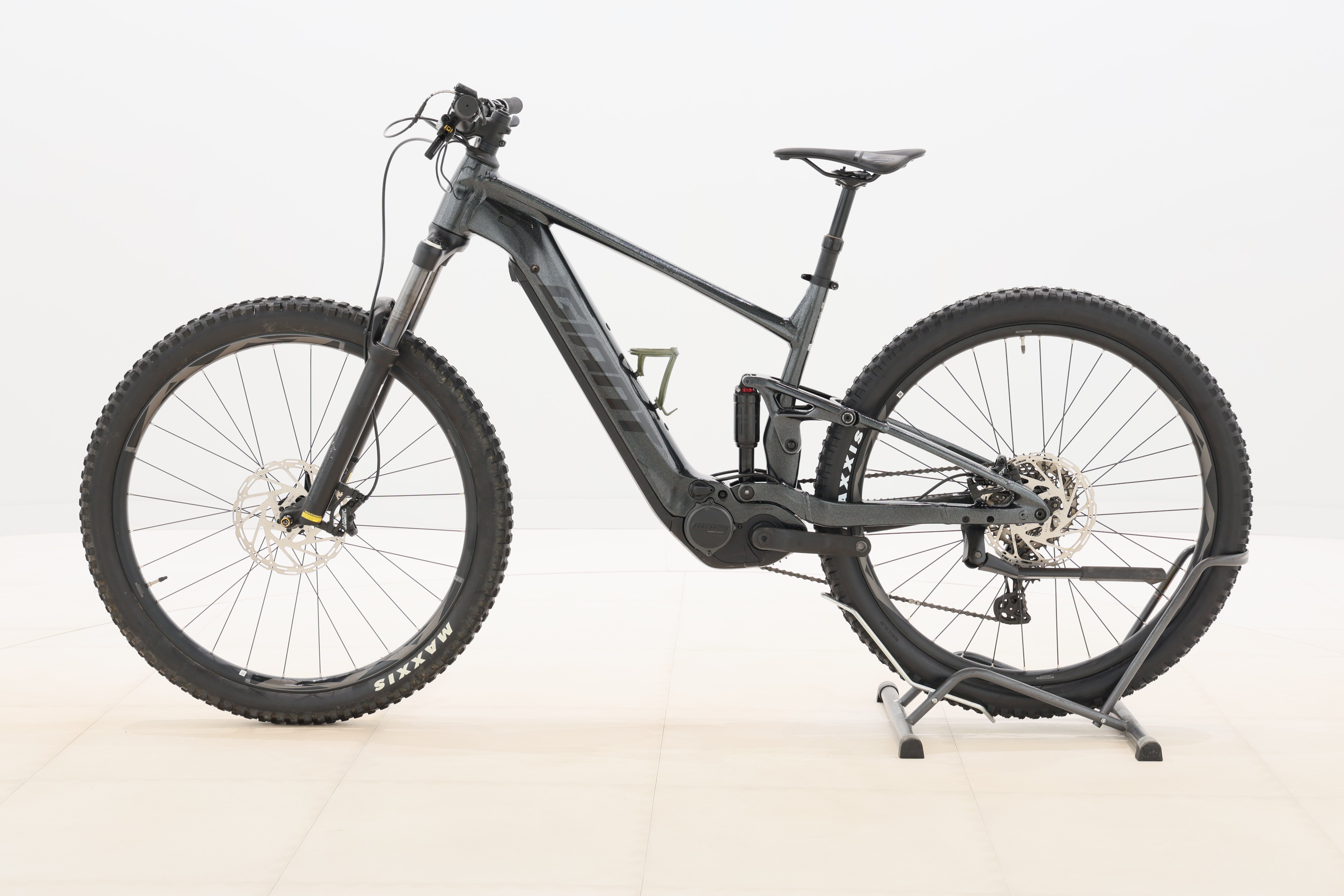 739ce864-c85b-4a20-82c5-5e53300564ff