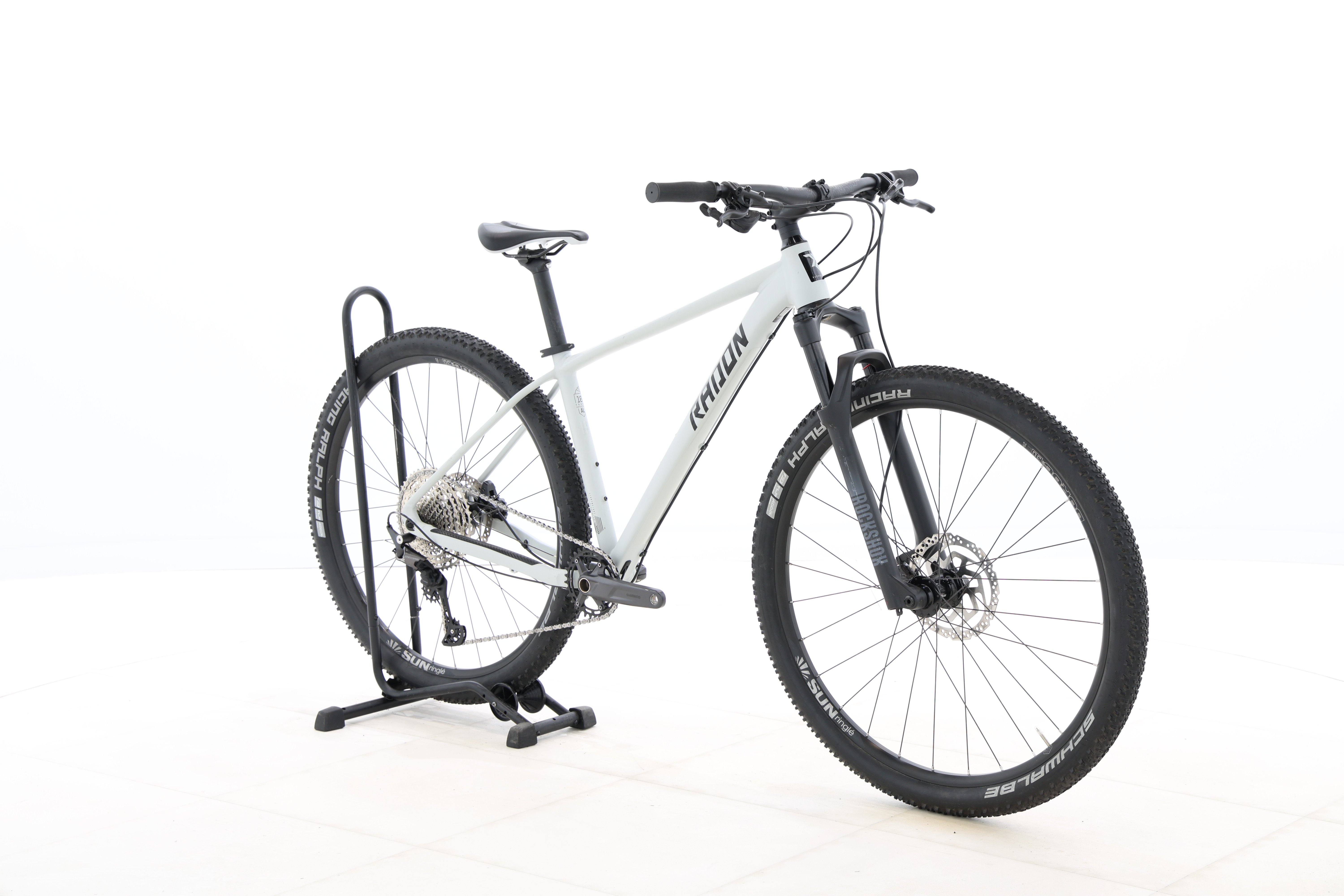 3863df66-8e5f-4e37-8b79-fe9f146c045c