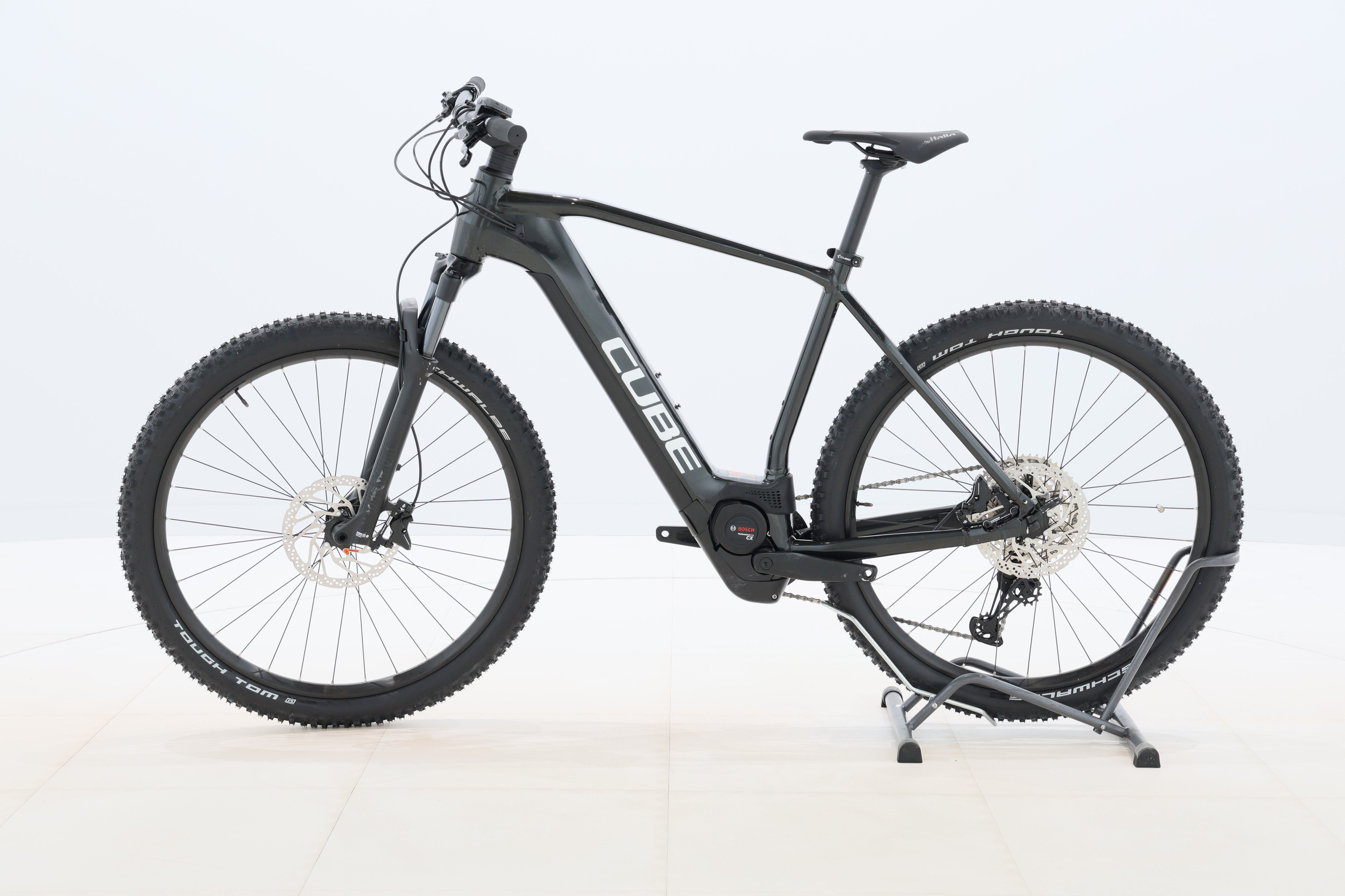 a1805210-6ad8-4081-9a9b-667b4a7dad98