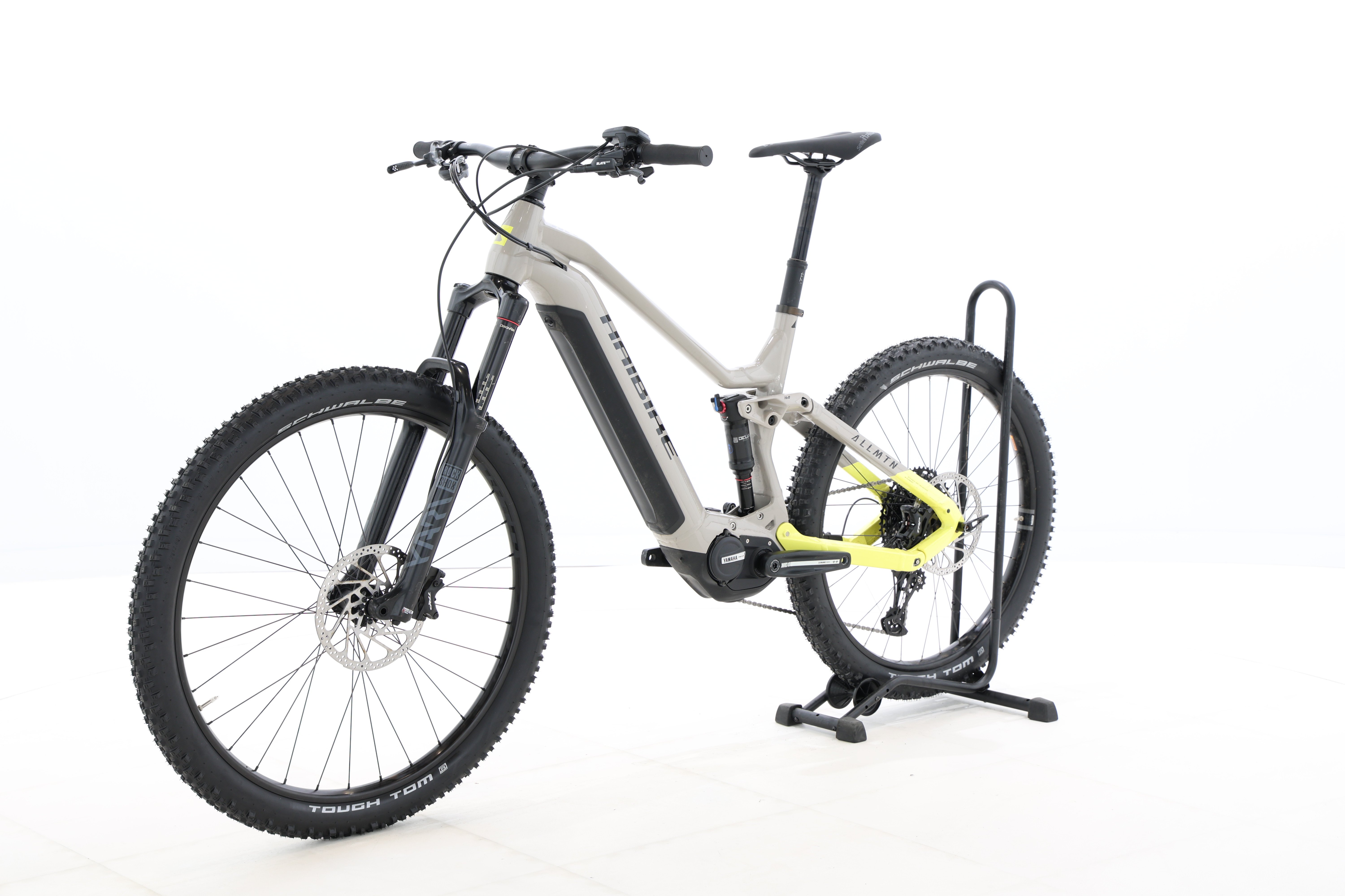 405b13b2-0b3e-4c30-bbb2-d4976af51b3d