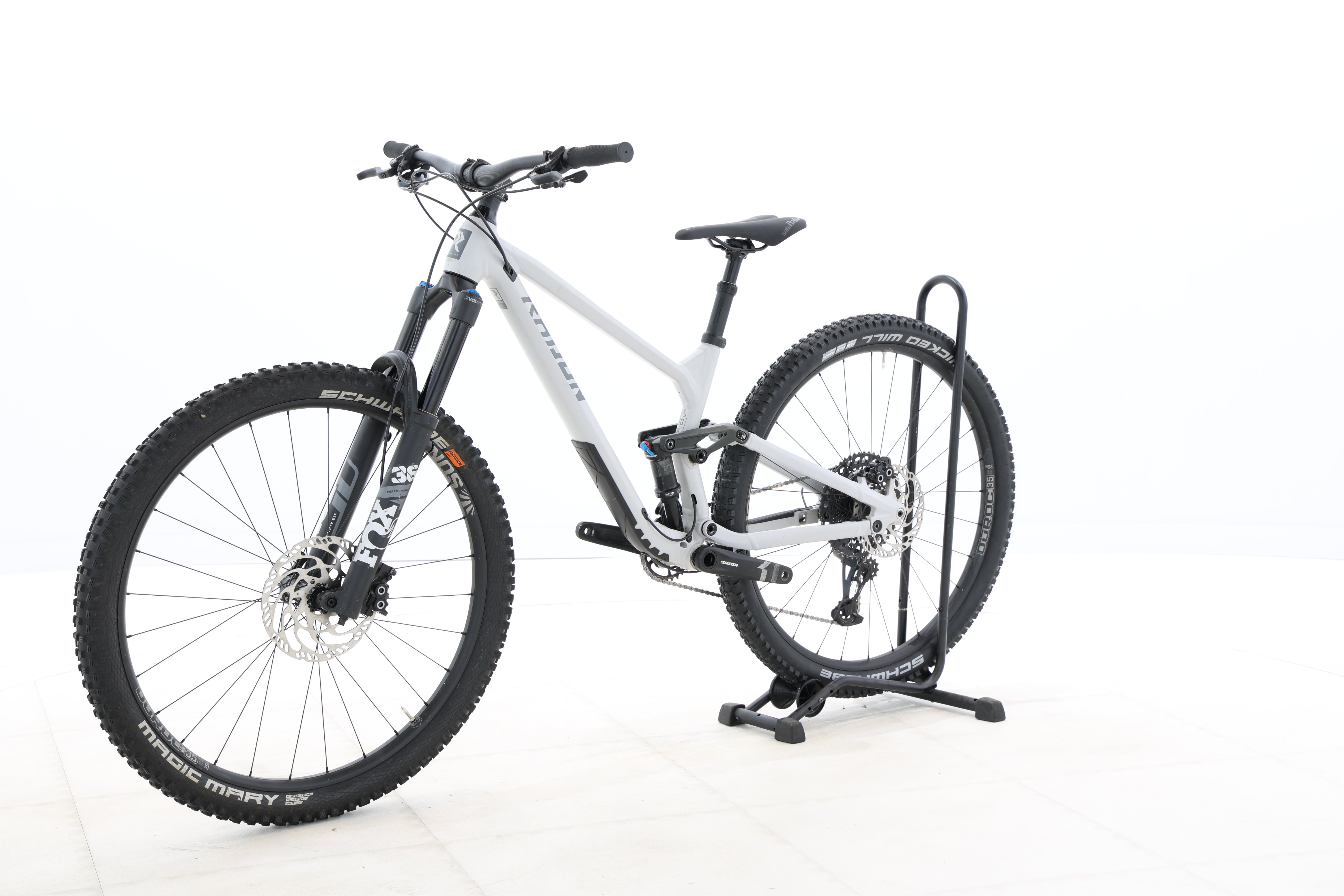 8182a229-3d32-4aa9-9d9a-ba7db3b4a36b