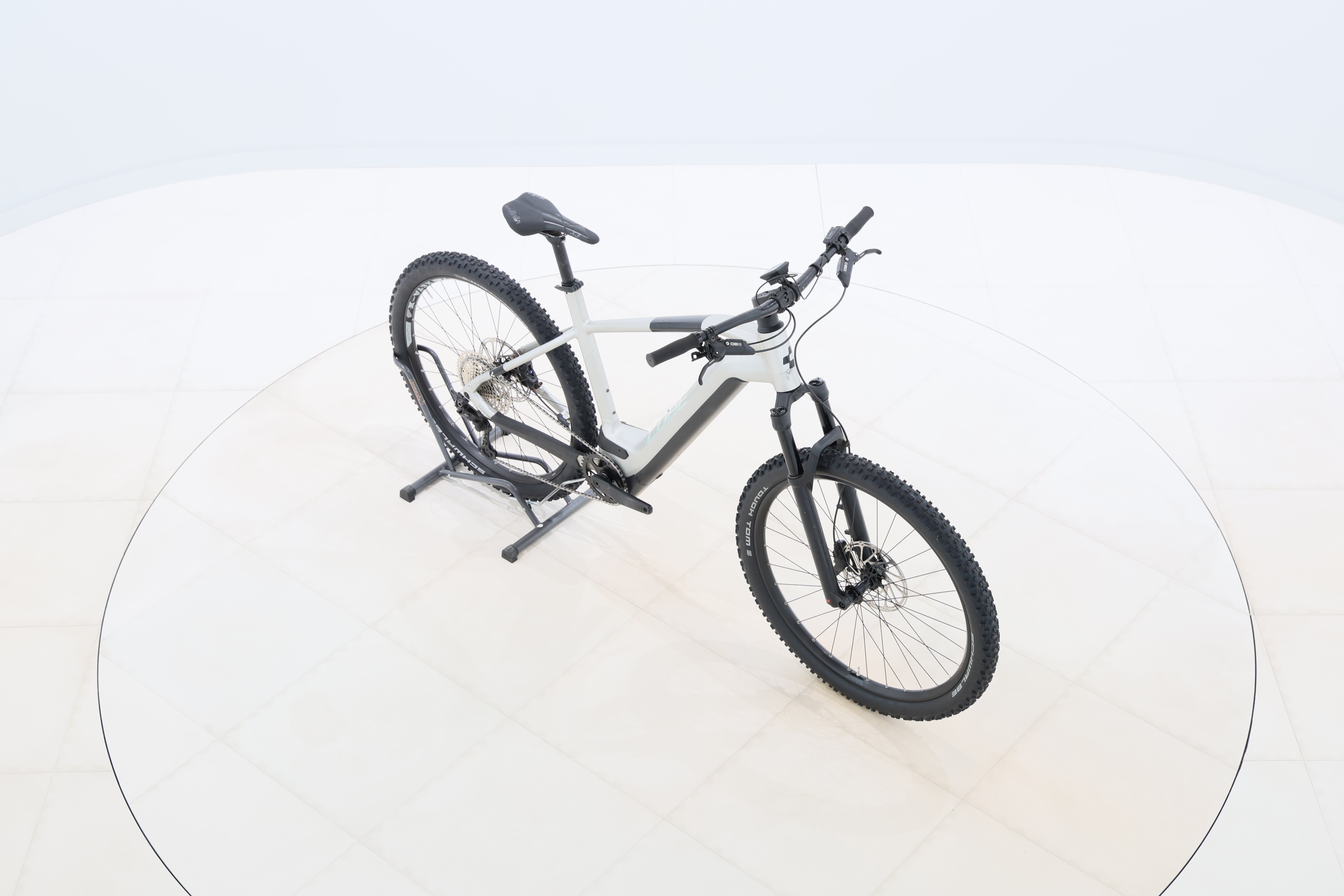 b20ef81b-c400-4c63-a309-5c96fe38114a