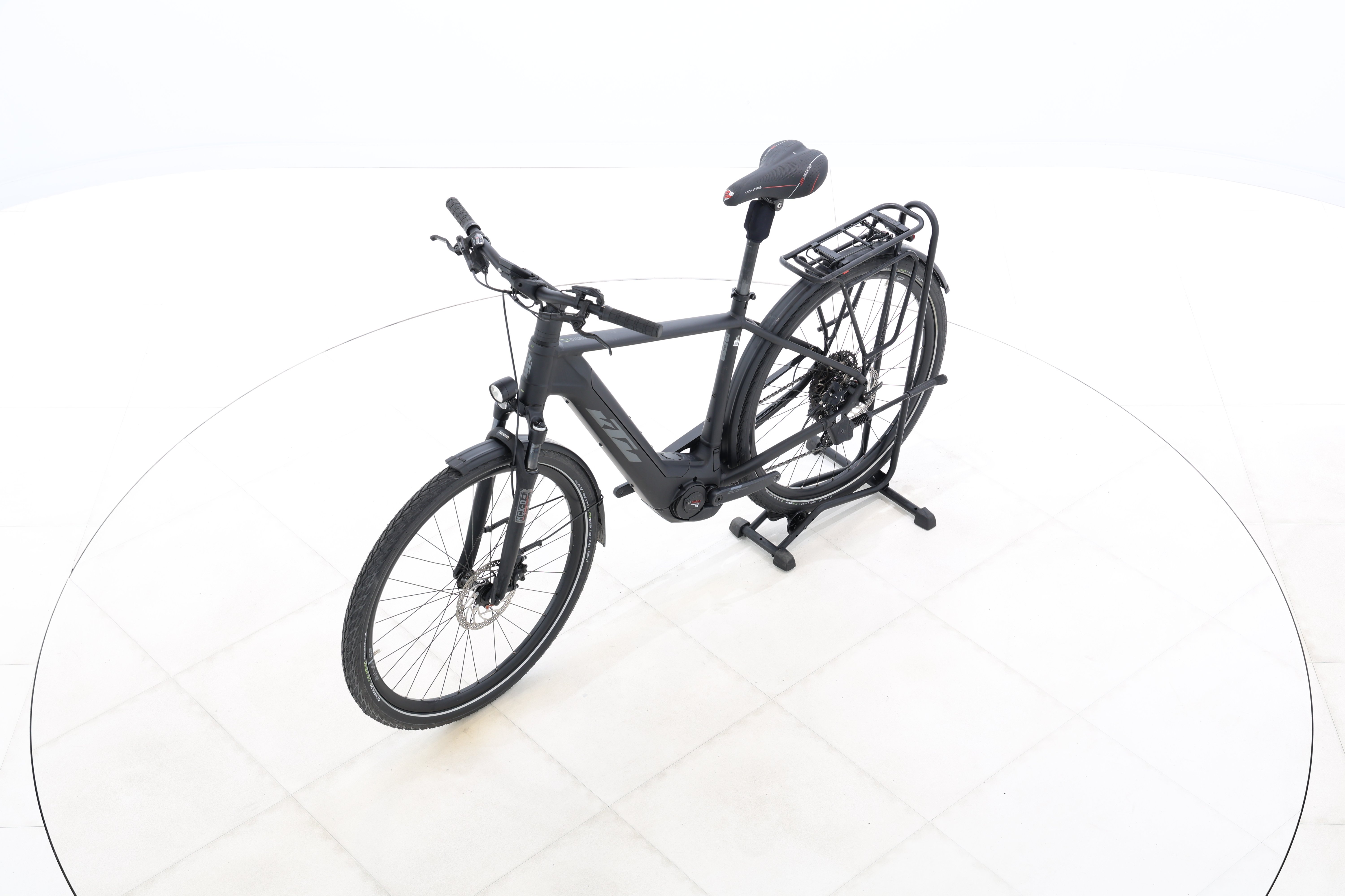 136b250f-6f92-448f-9aab-c634bf30d6ce