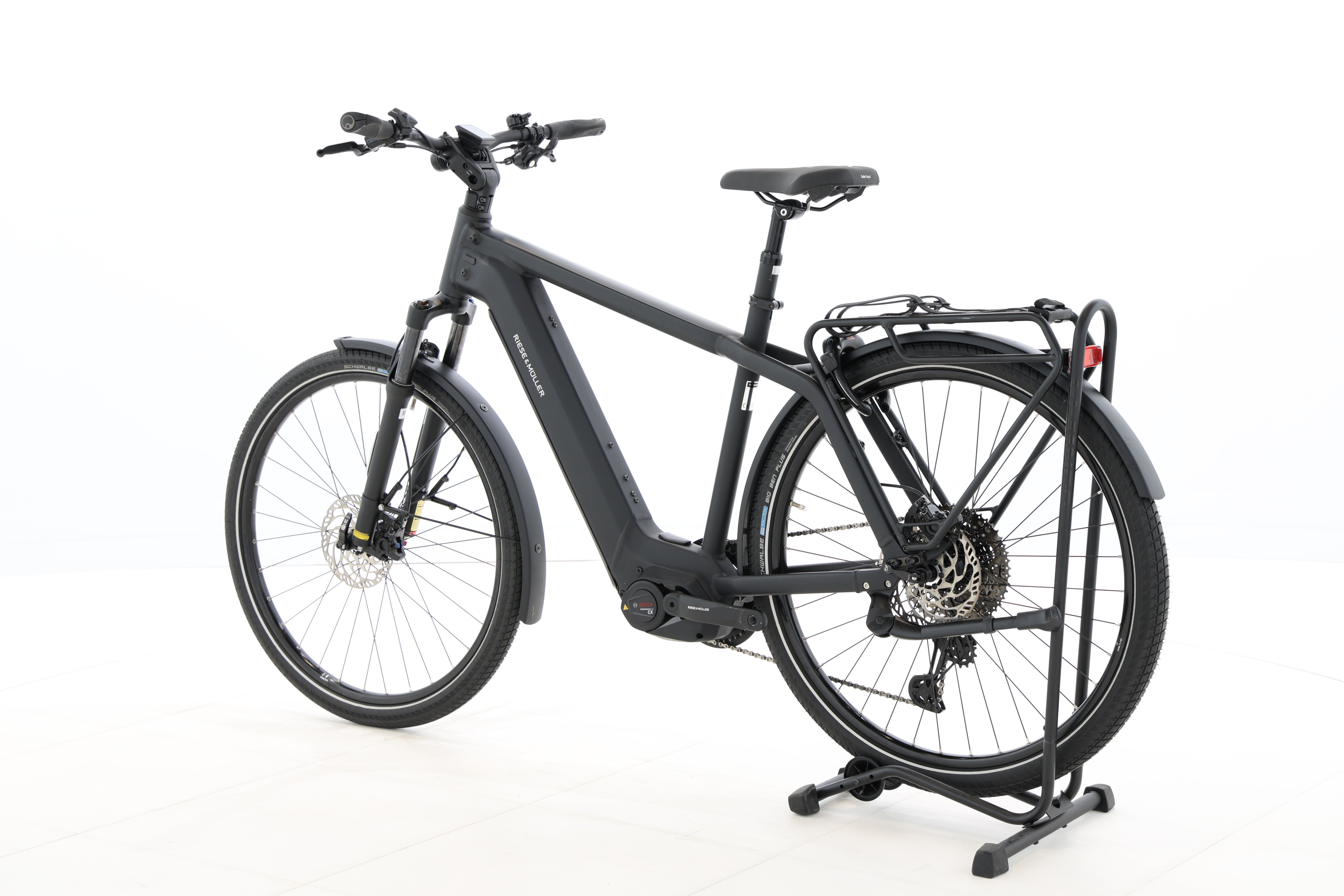 2b1f8d6a-e127-4245-986a-8a274b5f1452