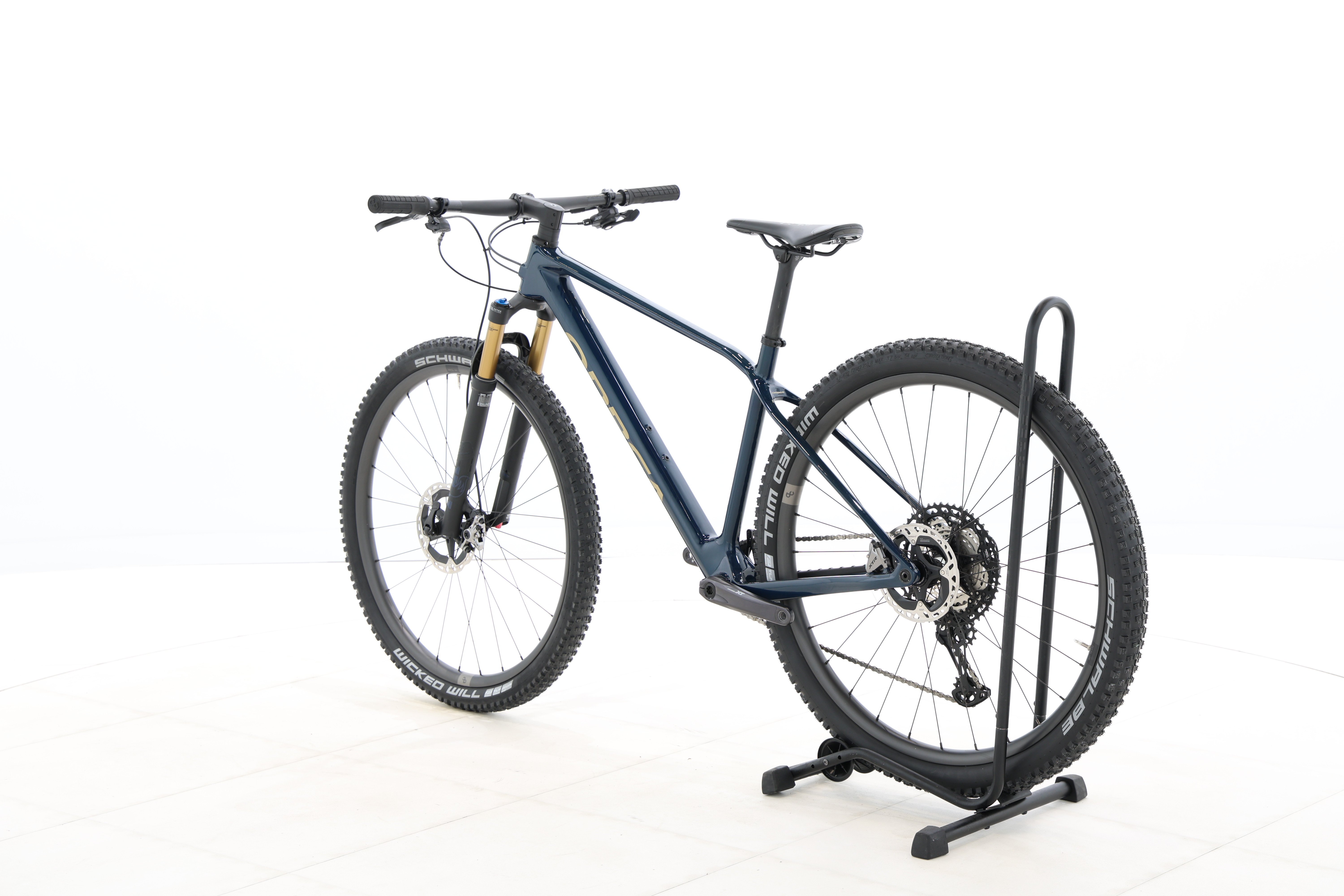 22f9cbdb-9218-47f2-b1e5-f09e1ed06f82