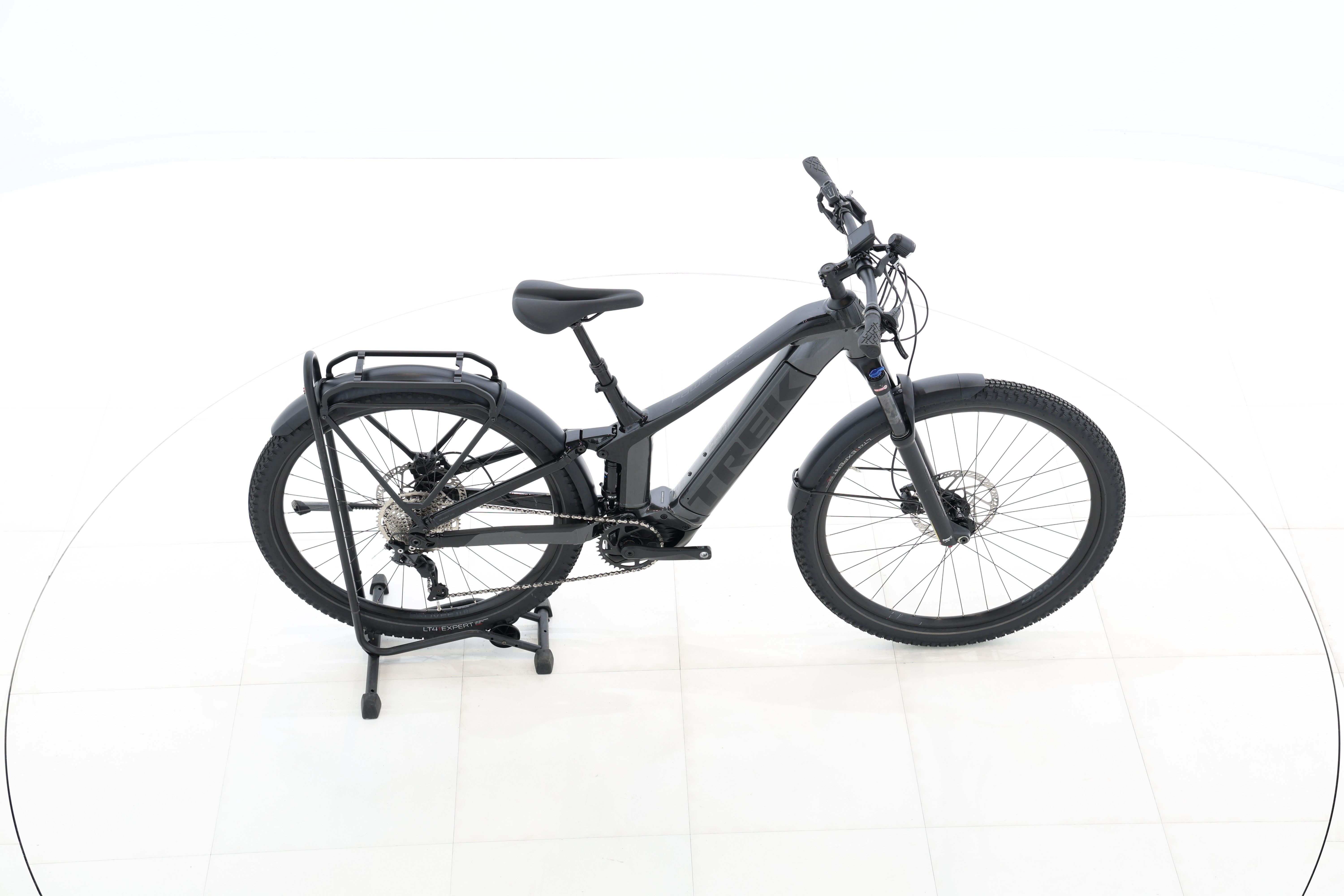 e93c7778-f013-44b9-8367-ecb60f23594b