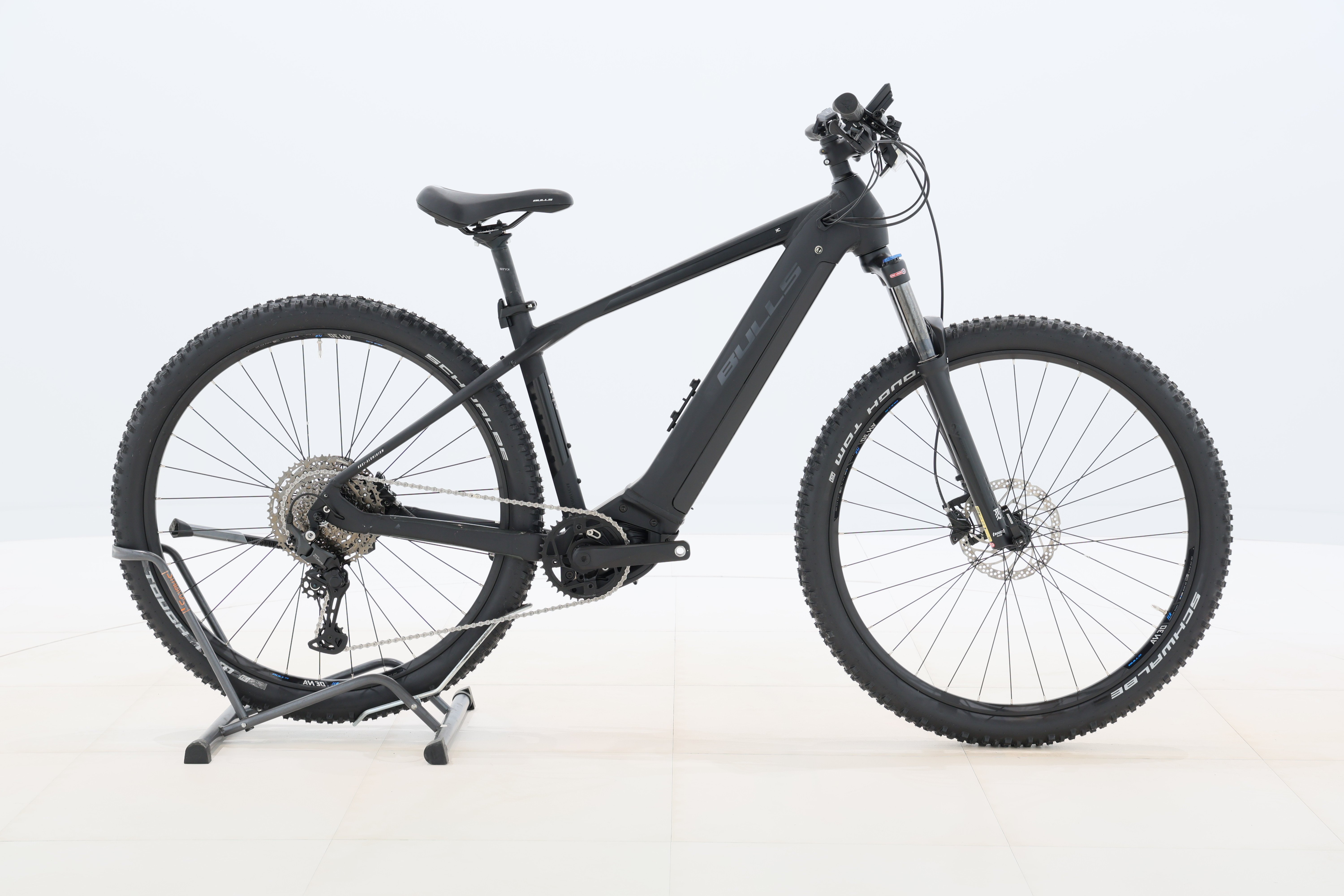 ce1f0787-8229-4350-a473-d242ad357fe6