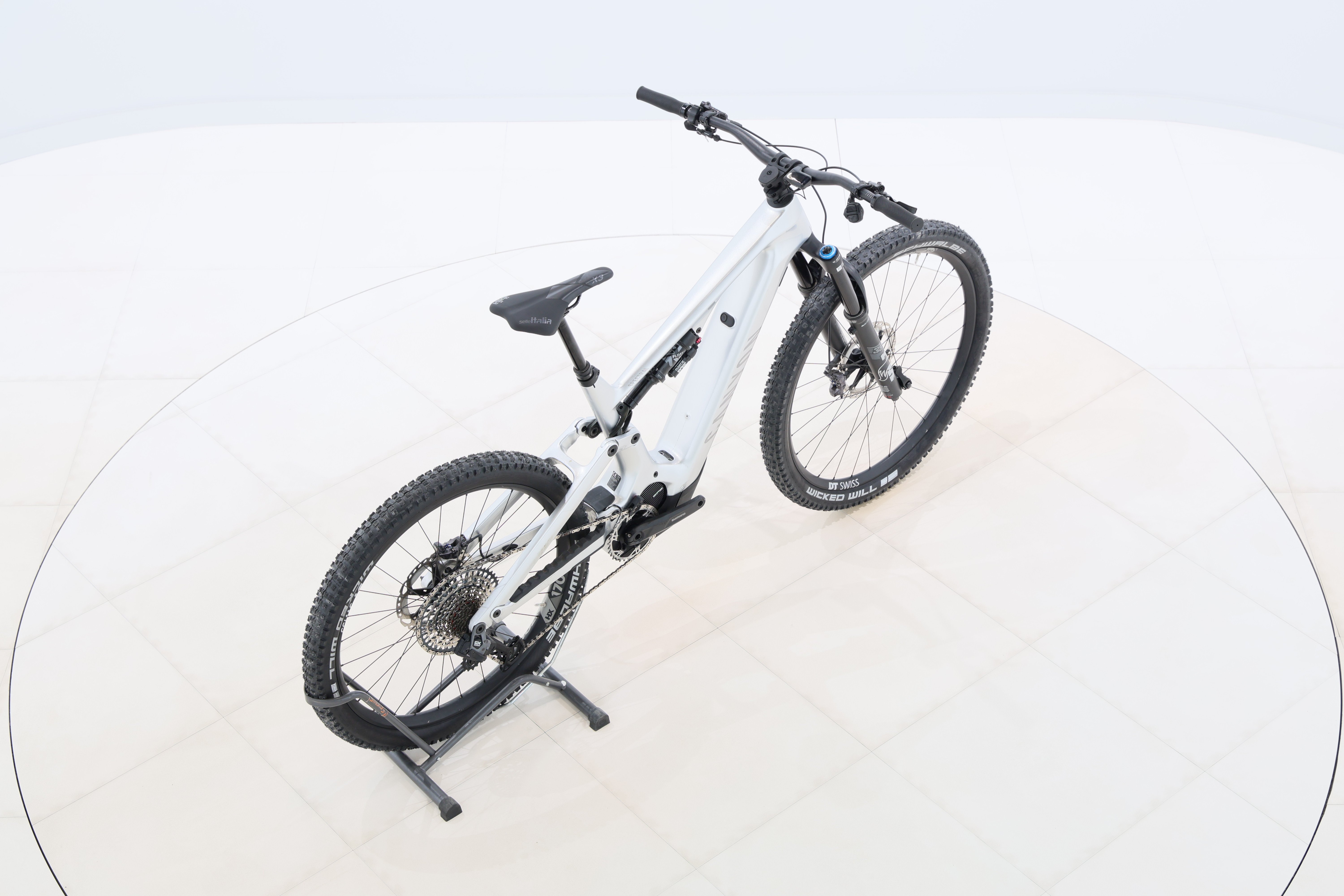 e1f6d07e-b497-4337-a0de-a3d42cfa095a