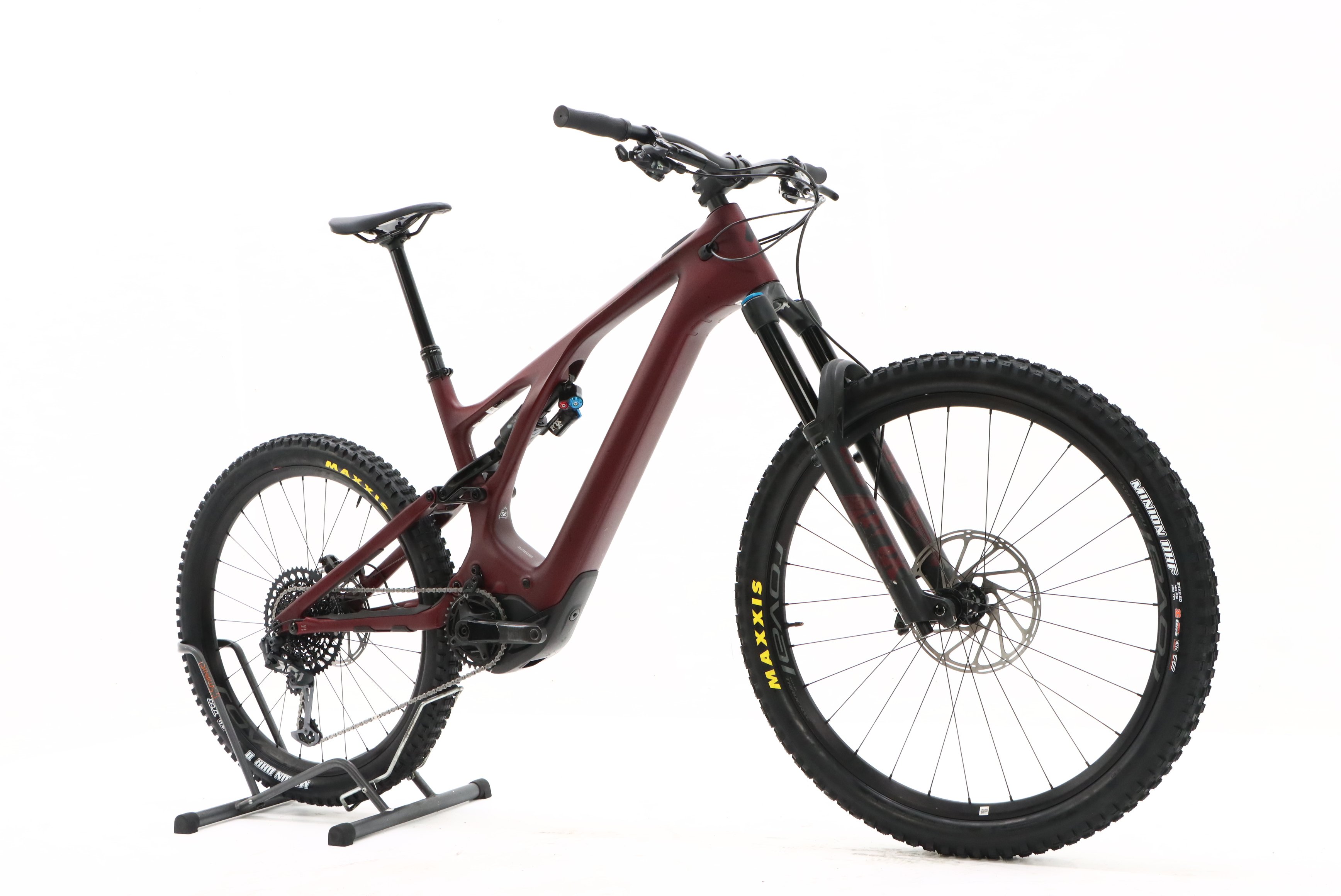 0aaaae51-3c0e-4e17-9db2-1e41e4104110