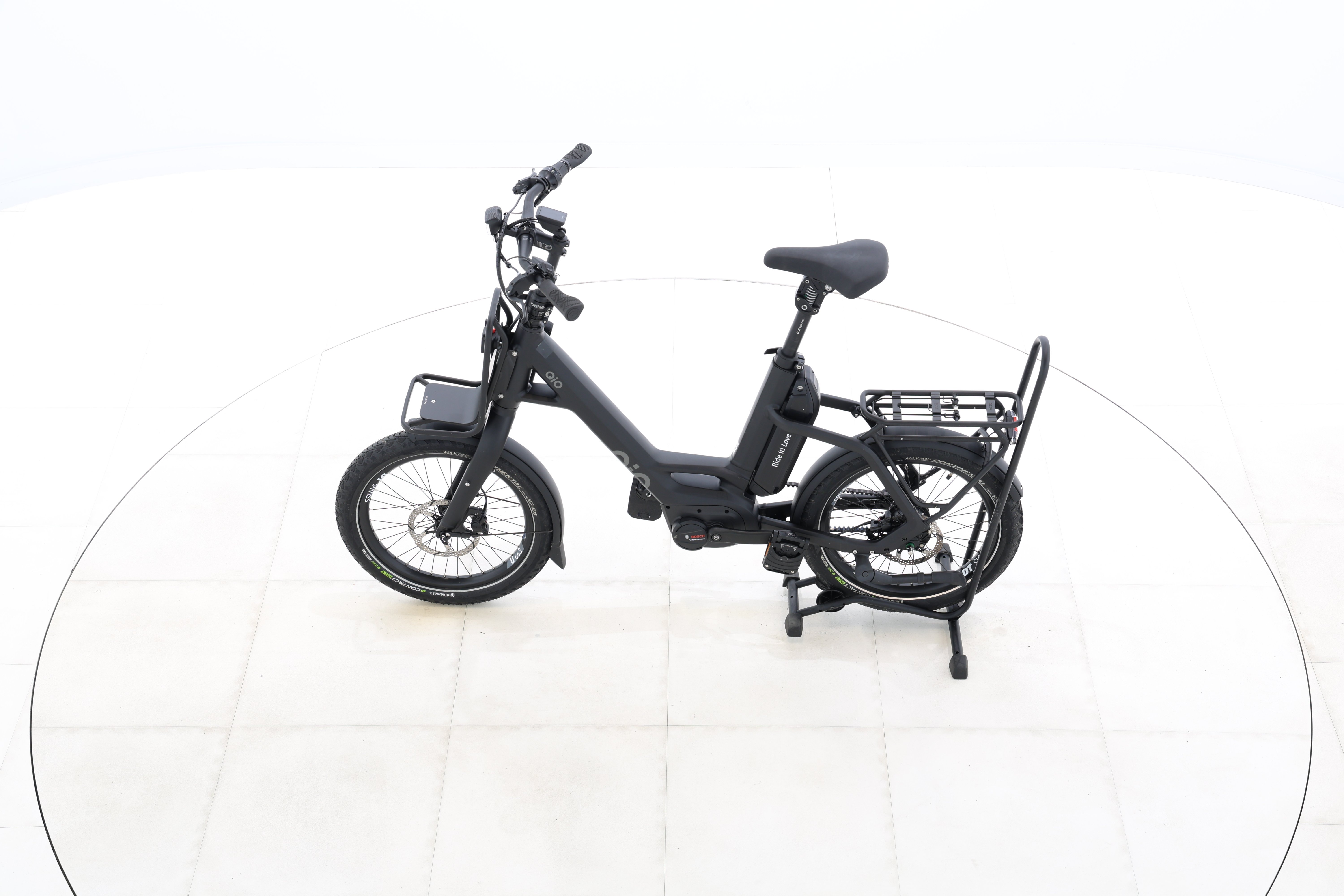 cb3b2d63-f299-4a97-a84a-b73717f00a8f