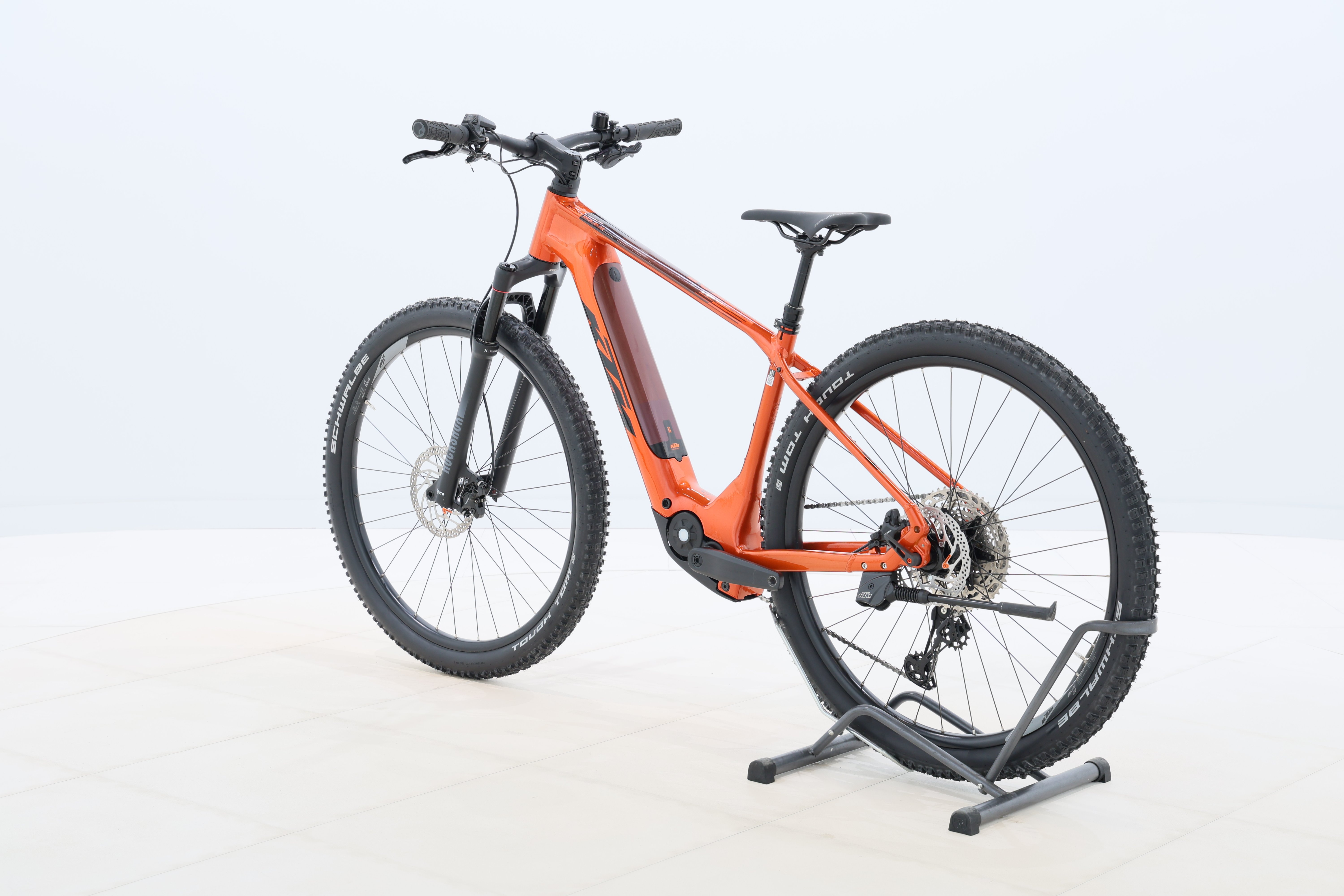 c1ff7ebf-4f16-4e96-8ff7-e9964b38021a