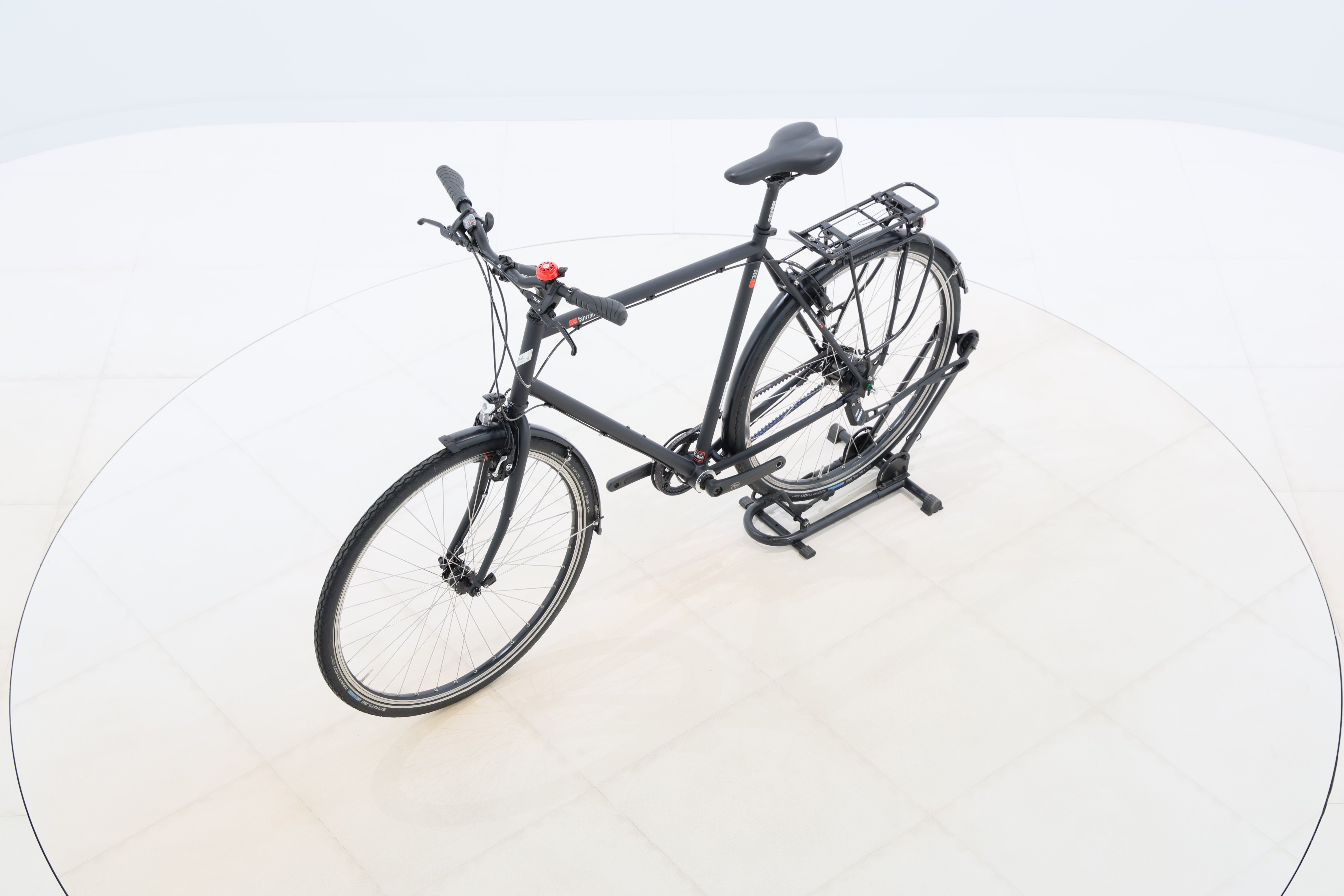 8bd4c695-0ee7-46c2-b874-4a0972a36d5b