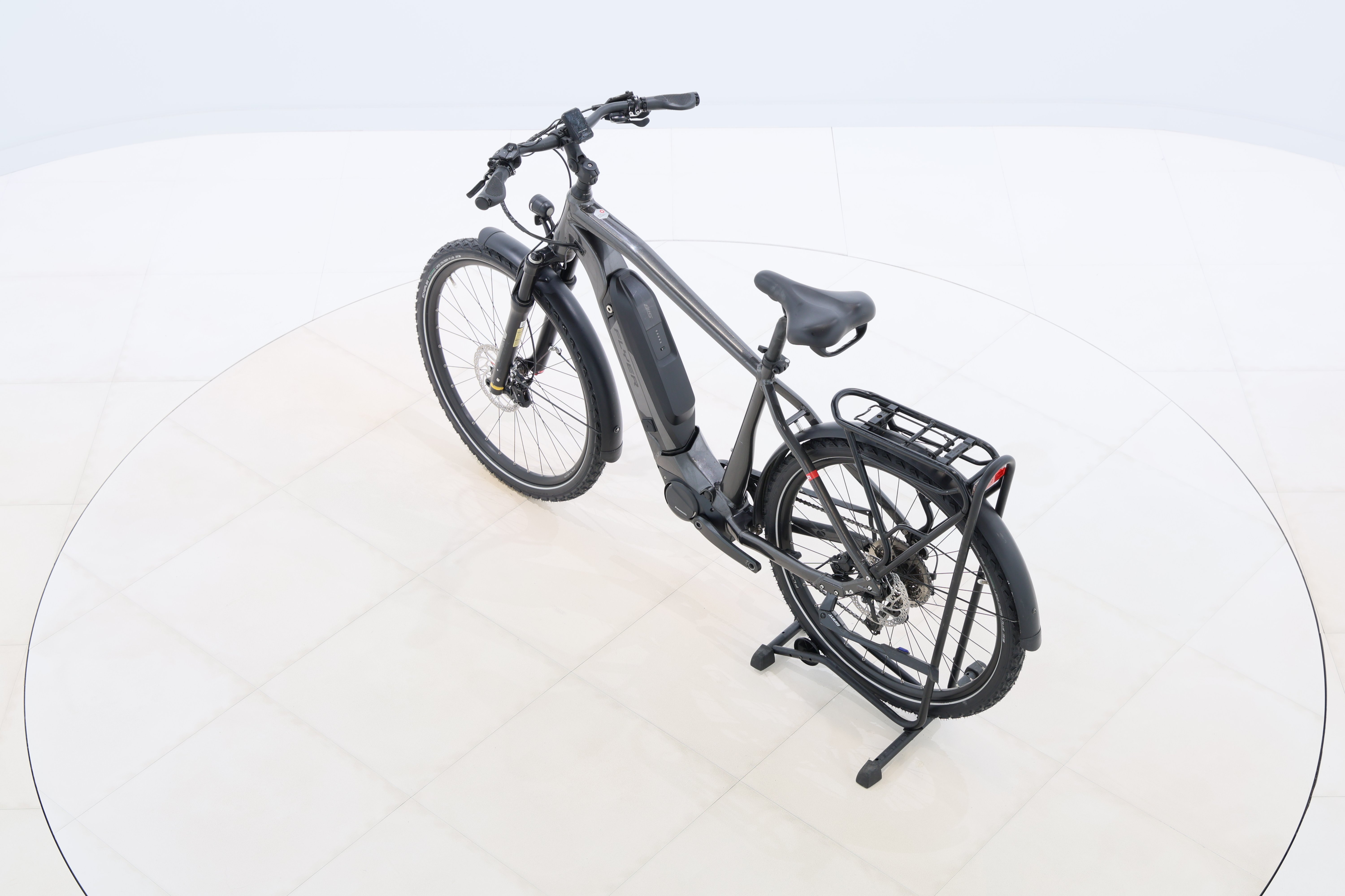 82533125-af7a-45ee-bd50-3140c06e068c