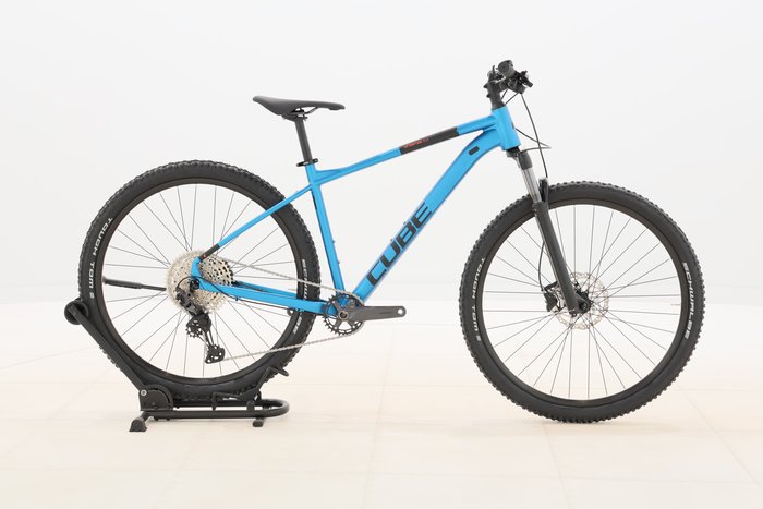 Cube Attention SLX 2023