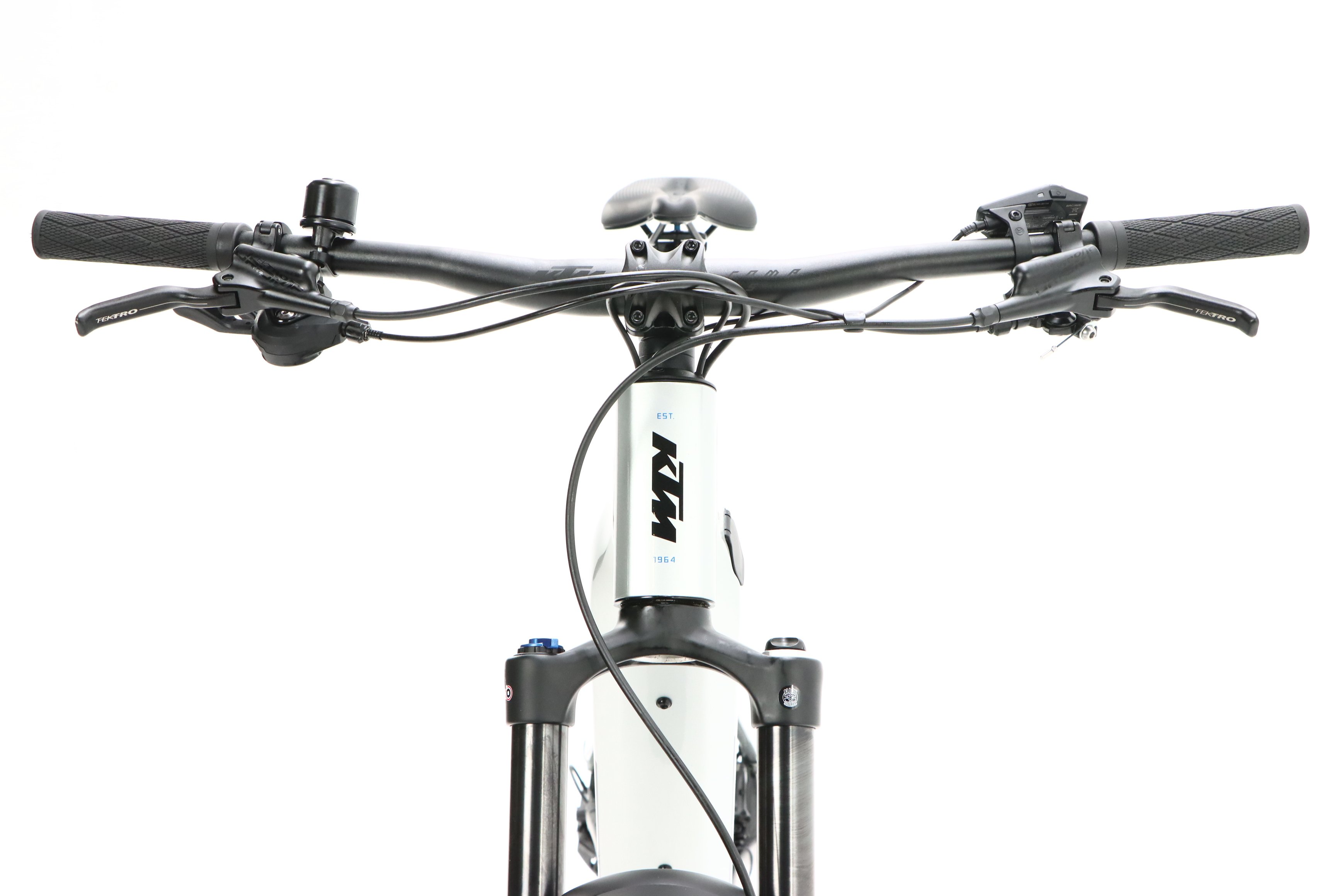 64d0b842-91ef-4a96-8c8f-e54ec67298ac