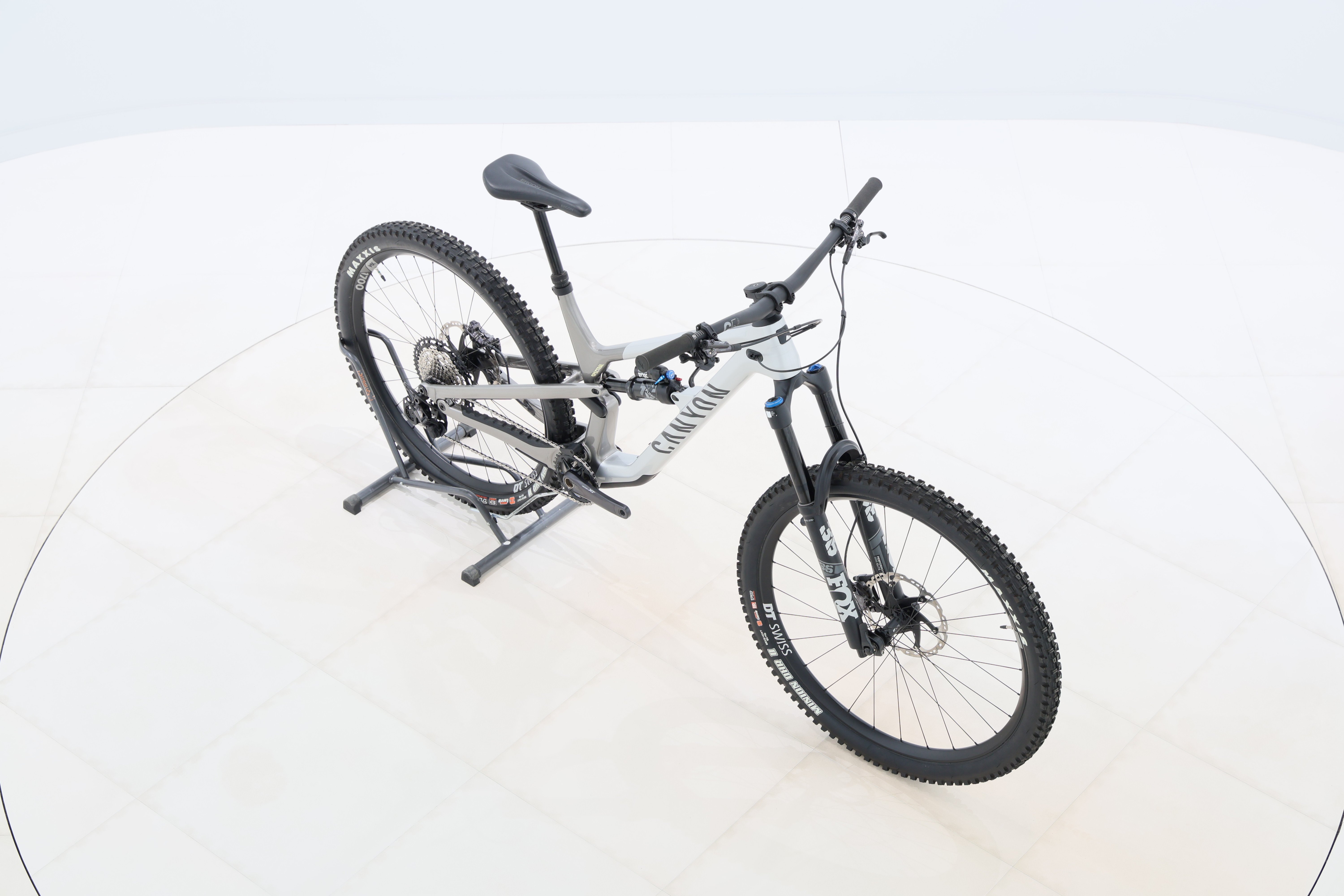 27b51c21-bab9-4525-a6e8-e136f0df10e4