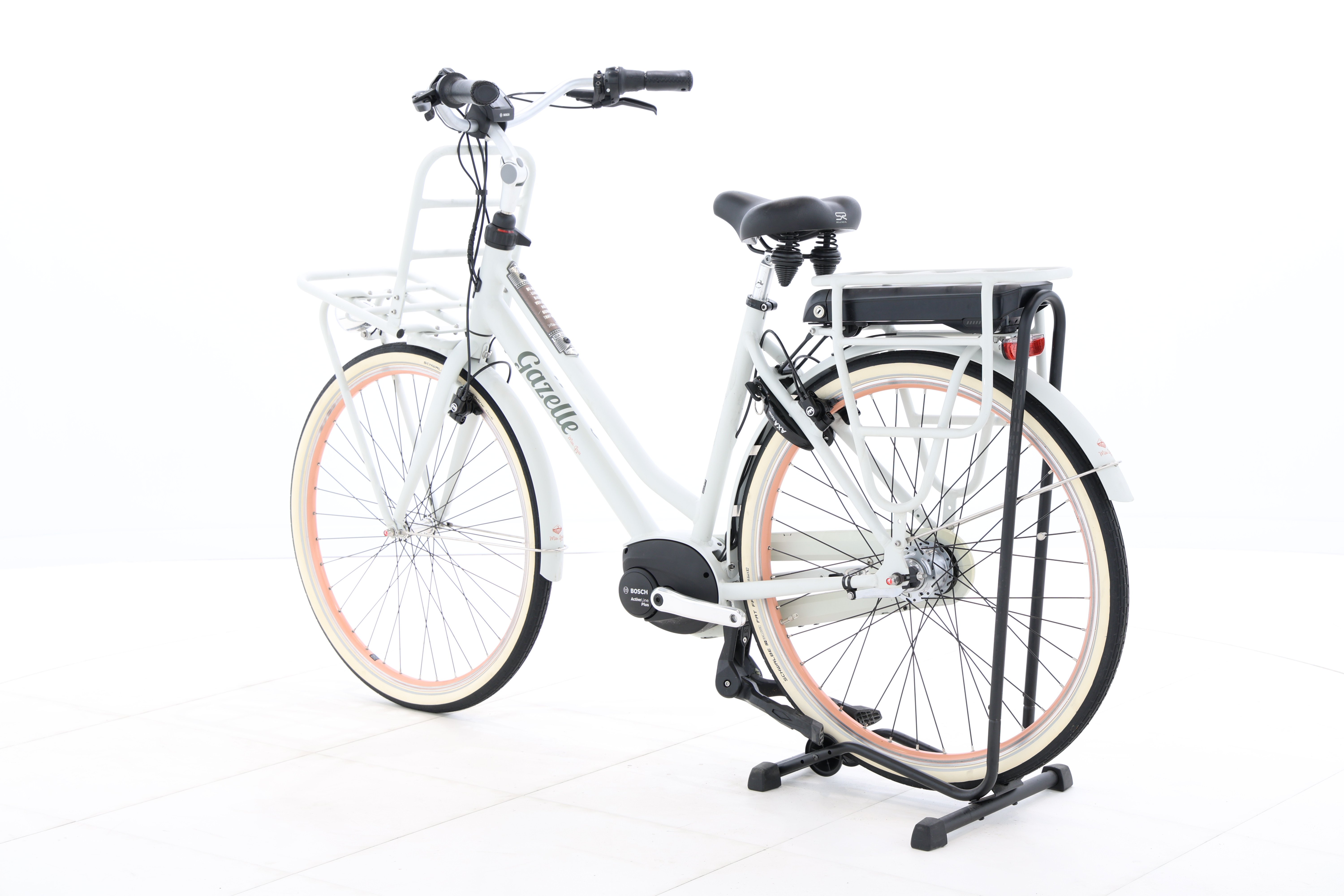 aef33dfc-7970-415d-a1e4-7c1abf181928