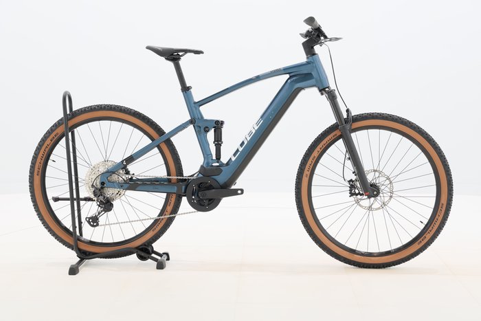 Cube STEREO HYBRID 120 RACE 750 2023