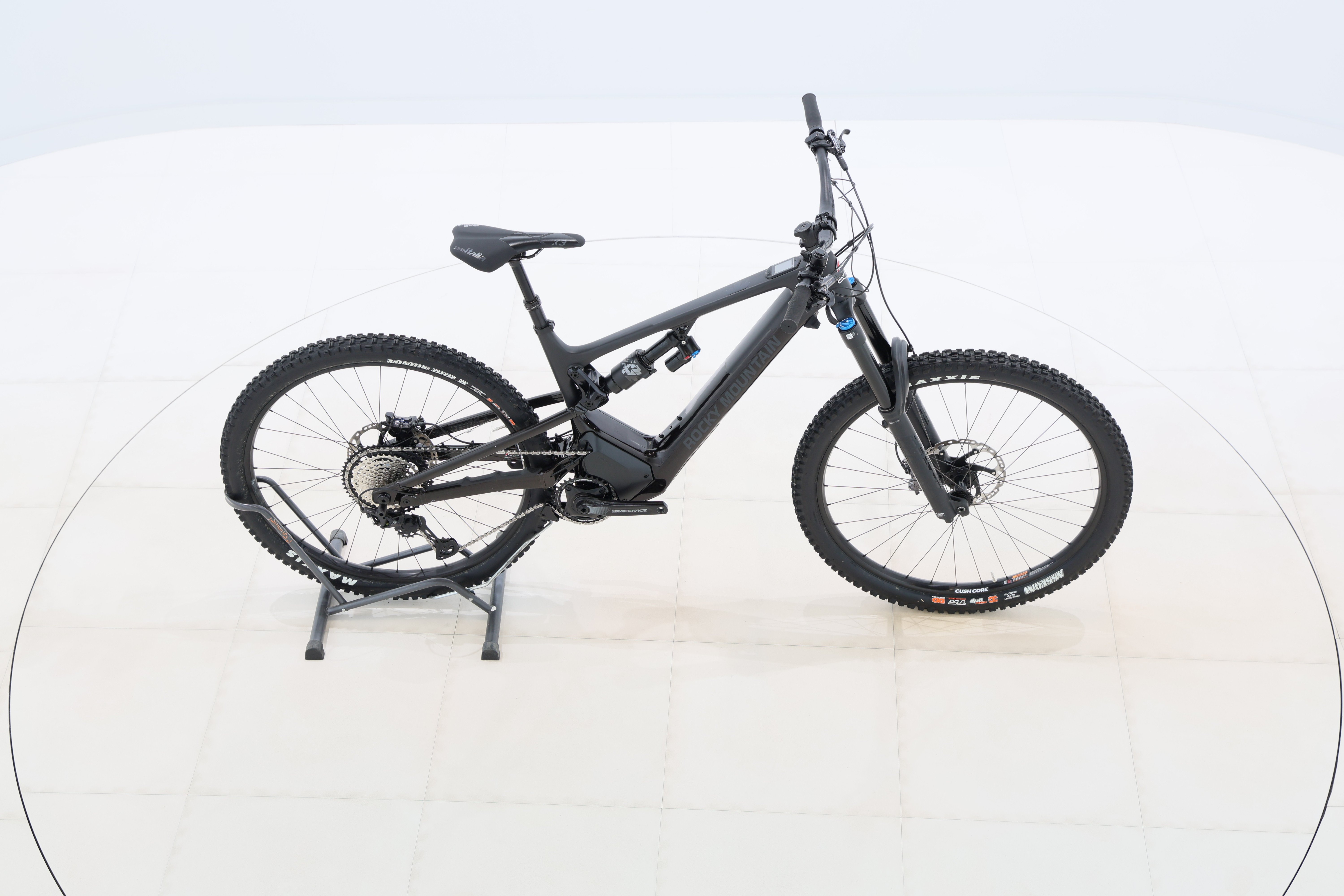 b7afdab1-0f80-4887-bb72-2338a44105ff