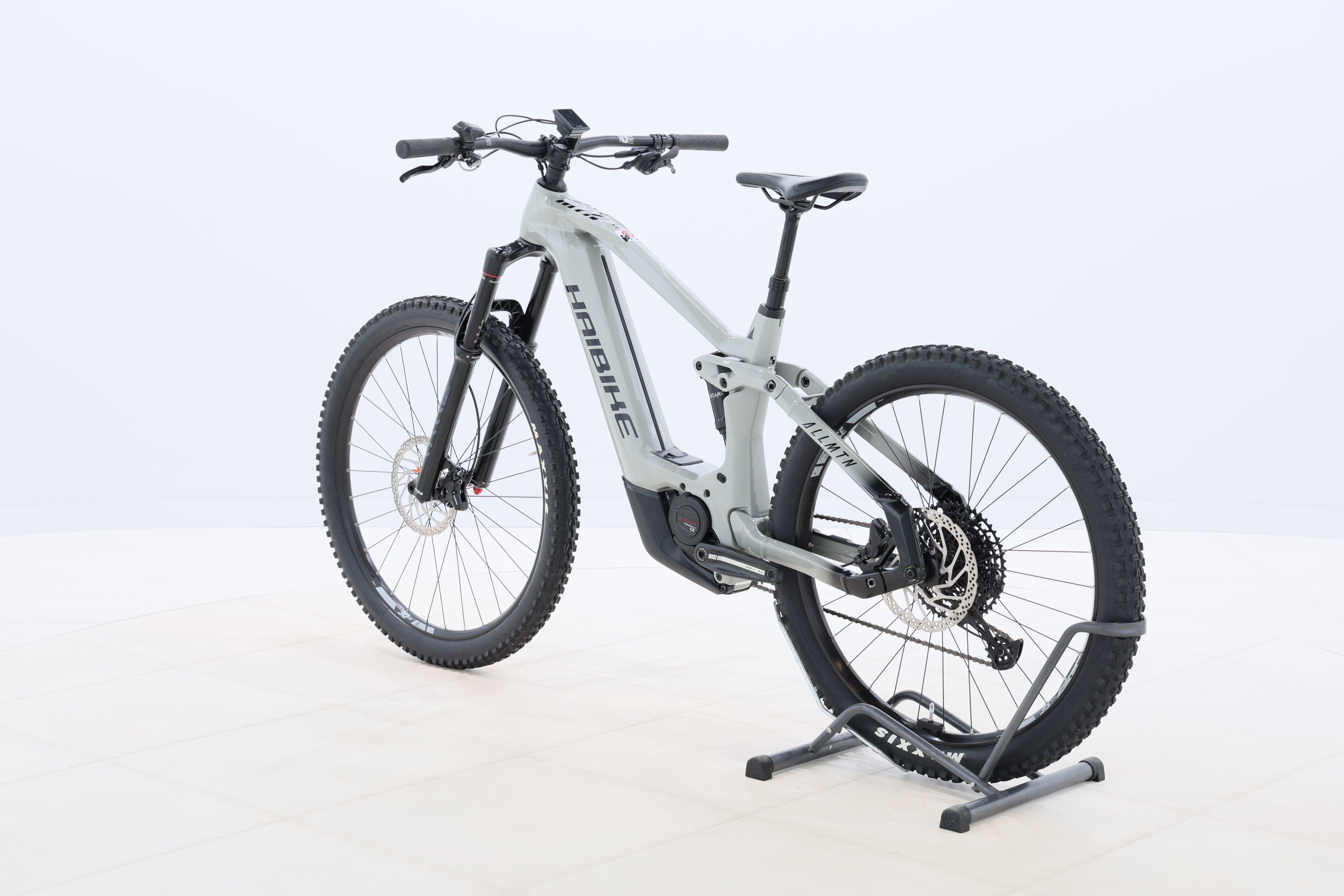 c4a7d130-c192-4196-87d2-7836a9d690cd