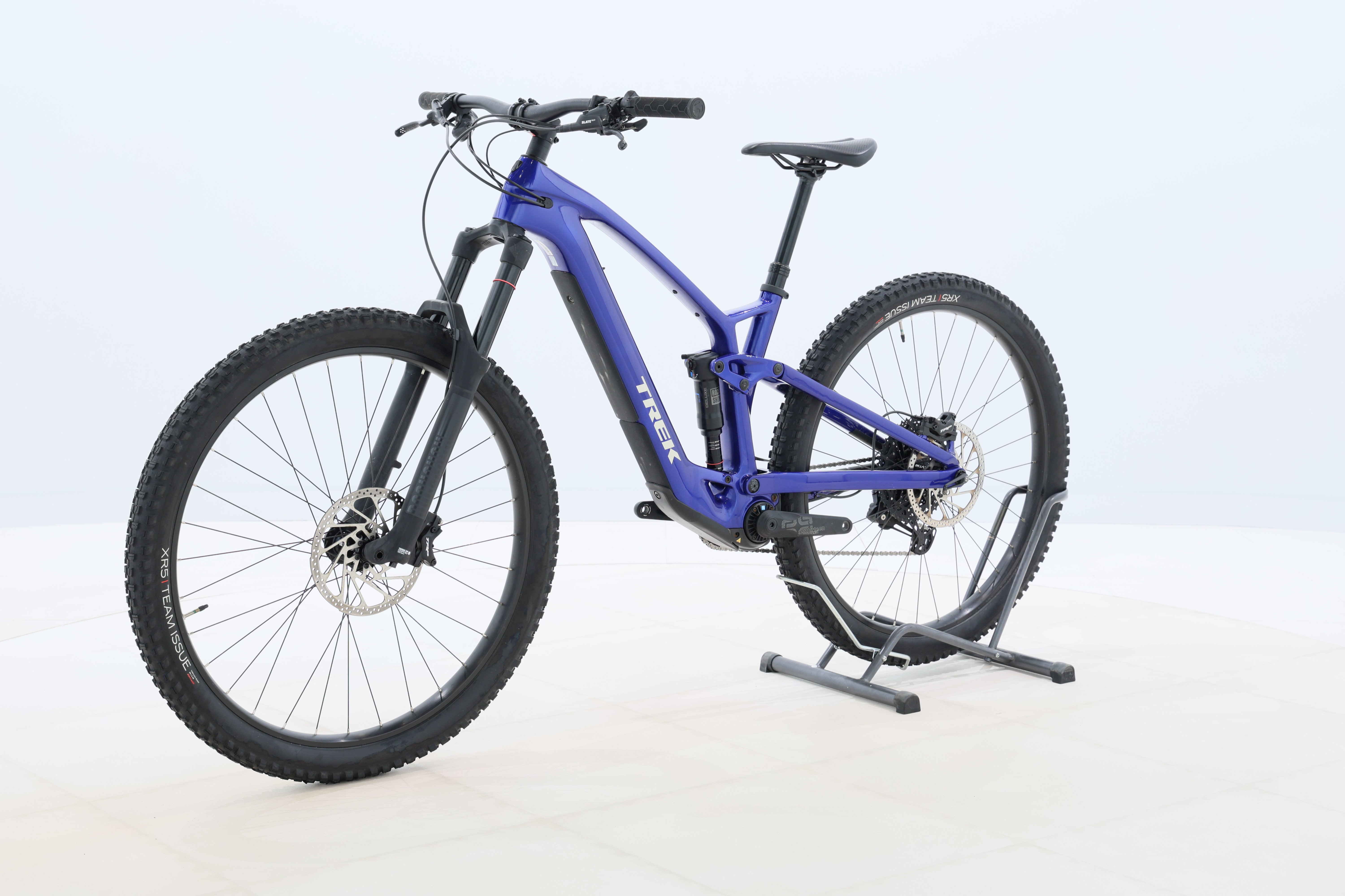 e6cccc86-b1b5-4005-aff9-3981121e7ae5