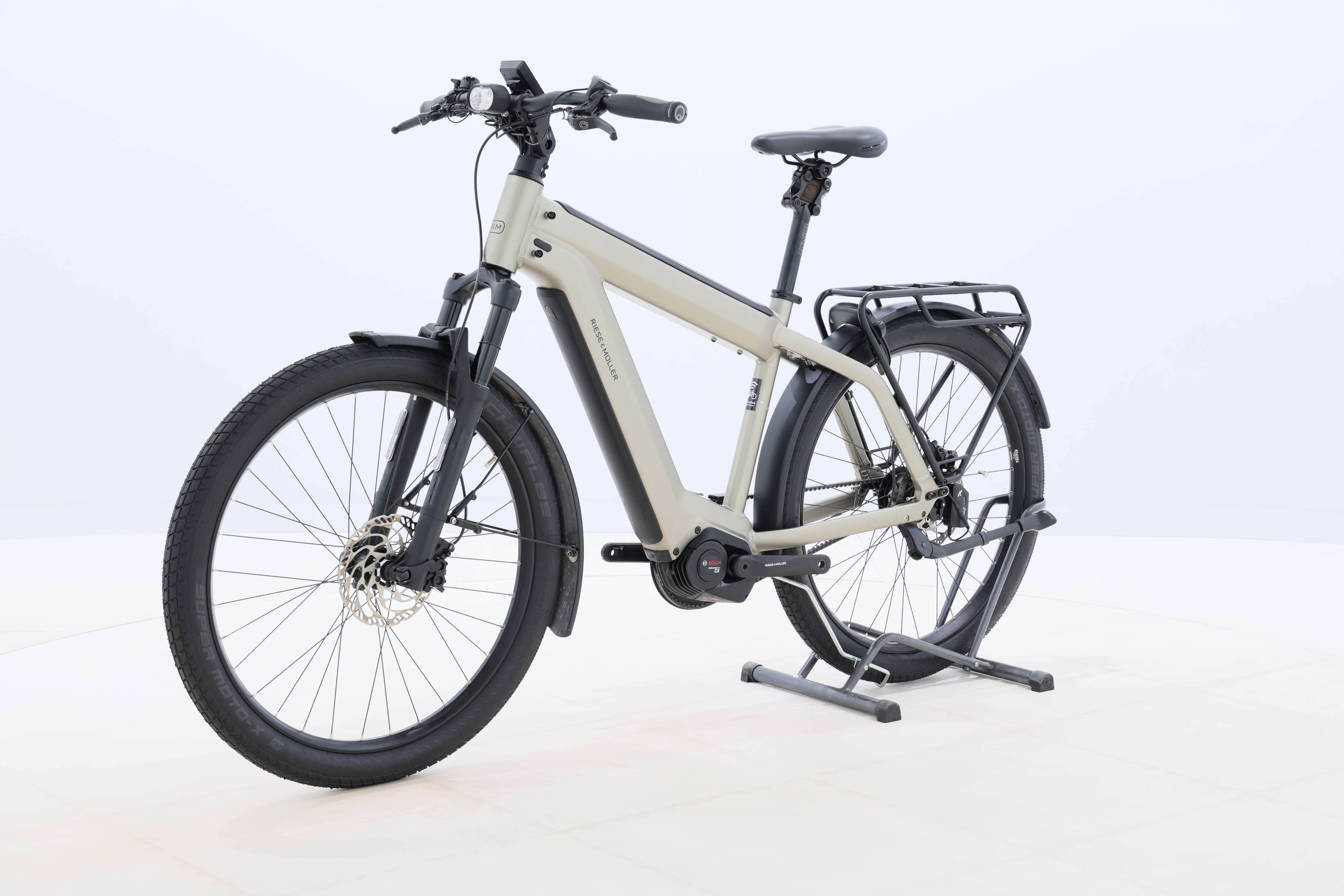 d9803130-b3d2-45bc-8898-5998f8775a8f