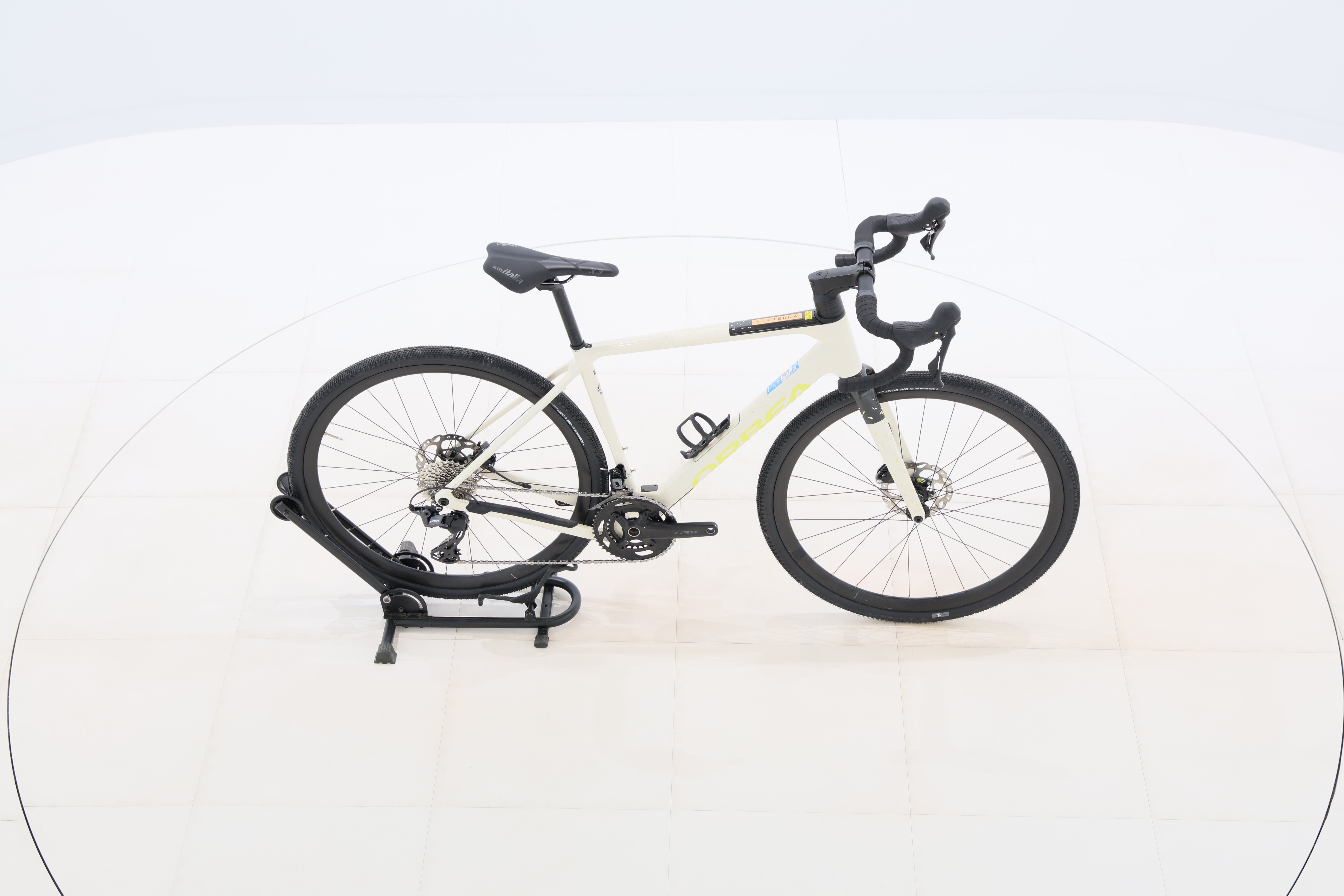 ae8abd53-fc77-4952-a77d-fd1e12b5c975